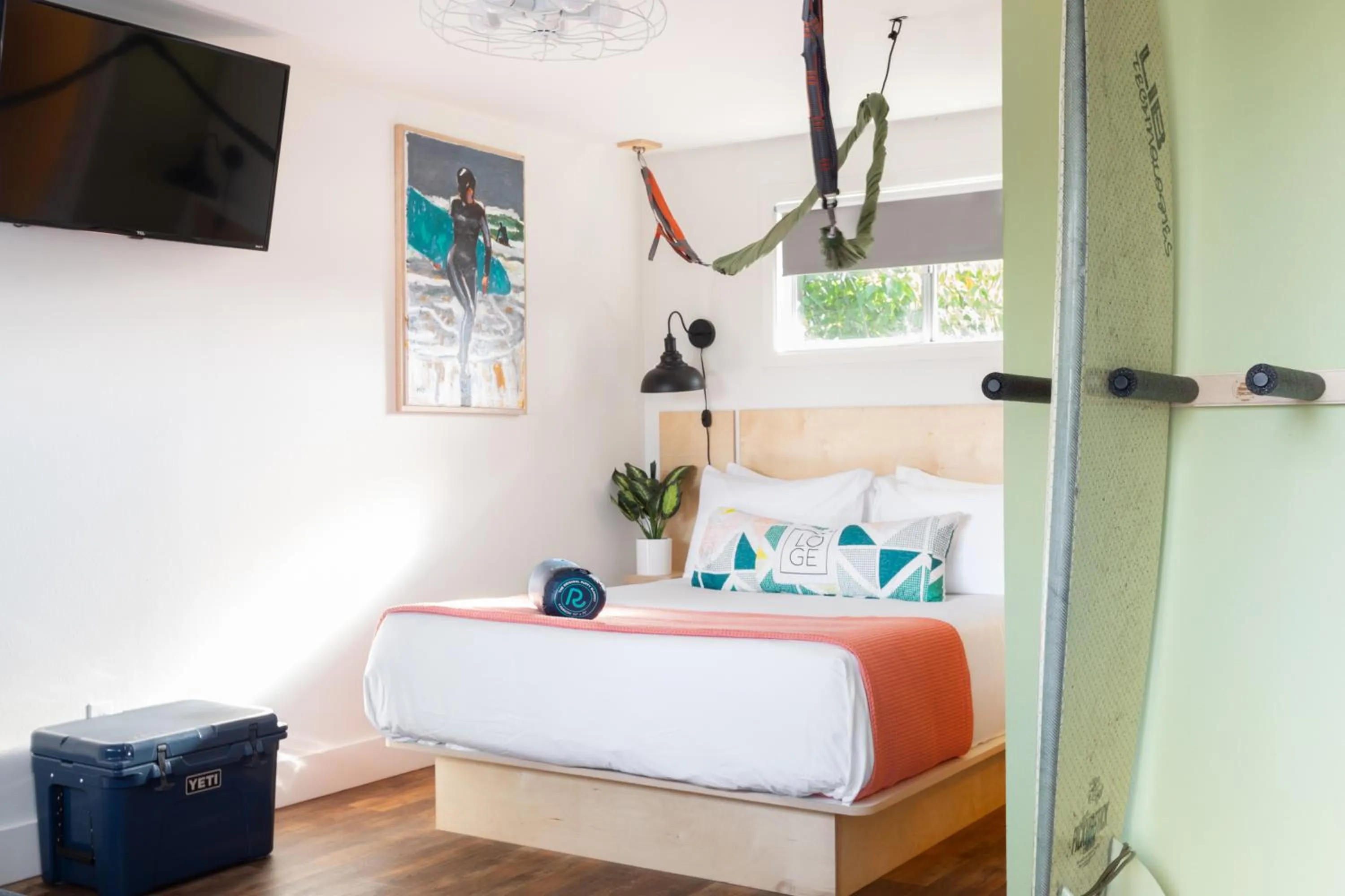 Bedroom, Bed in LOGE Westport