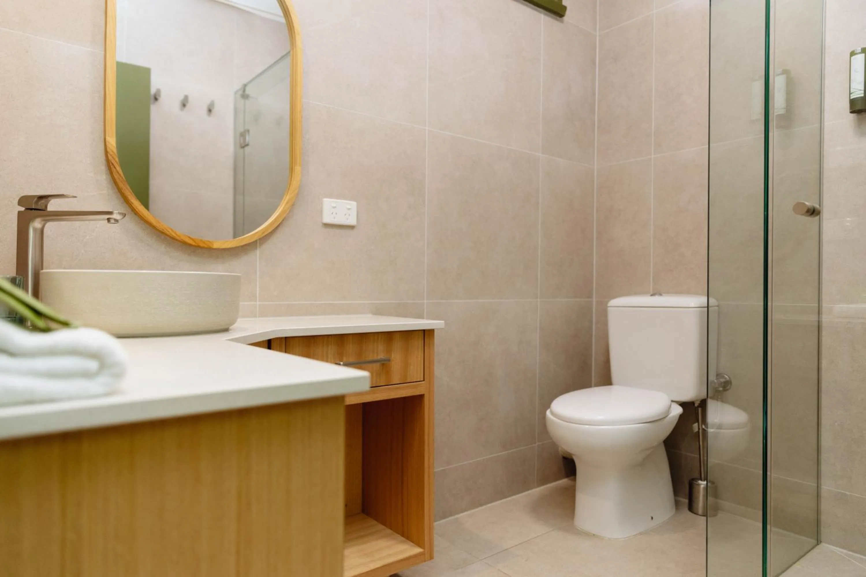 Bathroom in The Bright Motor Inn