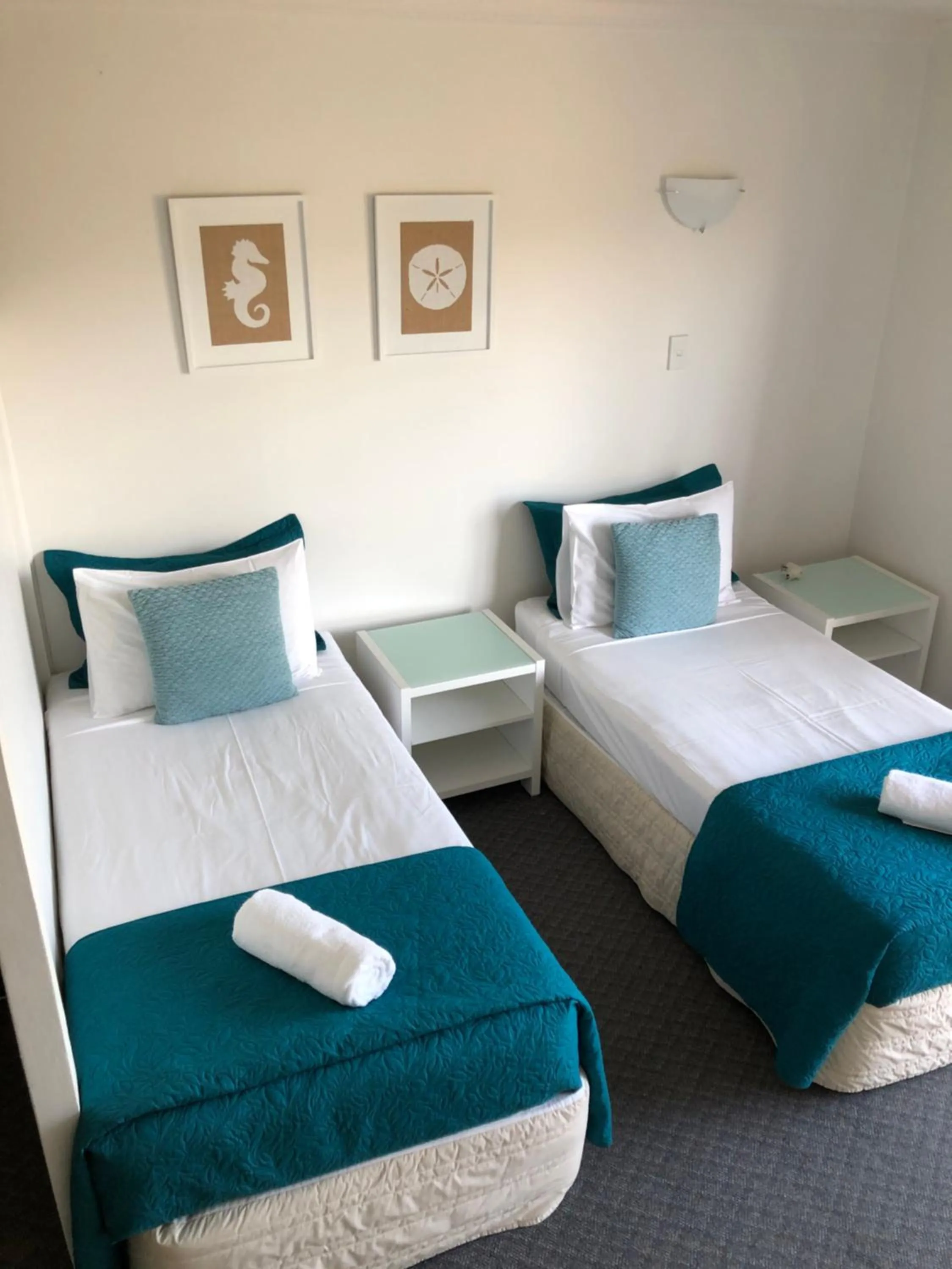 Bed in Waiheke Island Motel