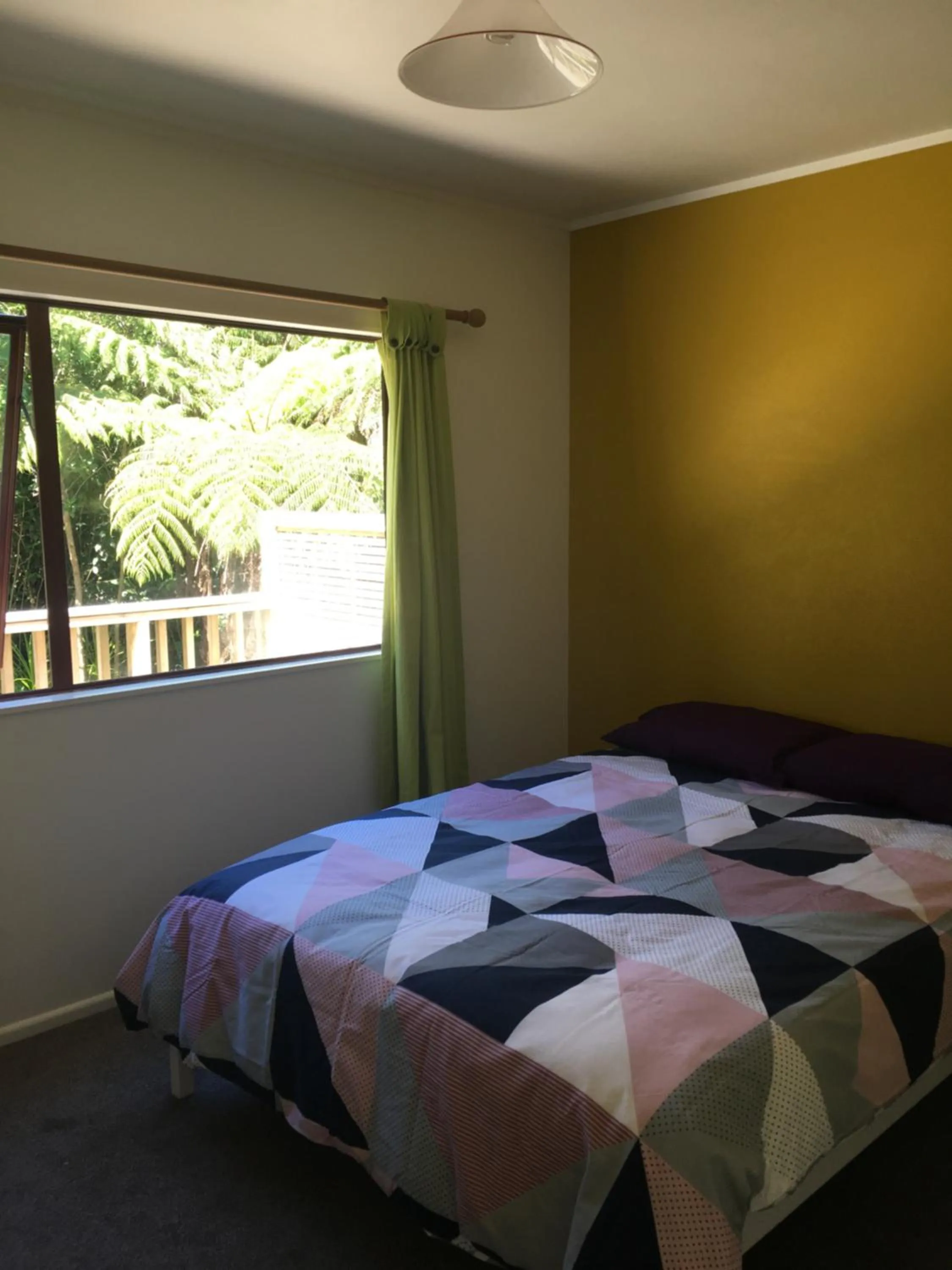 Bedroom, Bed in Waiheke Island Motel
