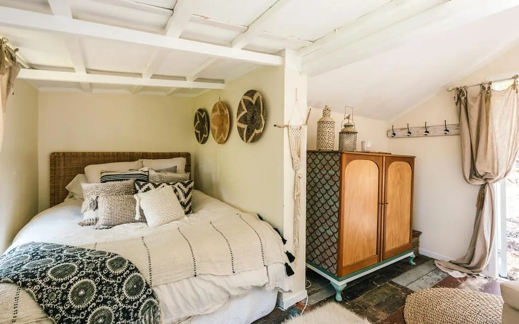 Bed in Waiheke Island Motel