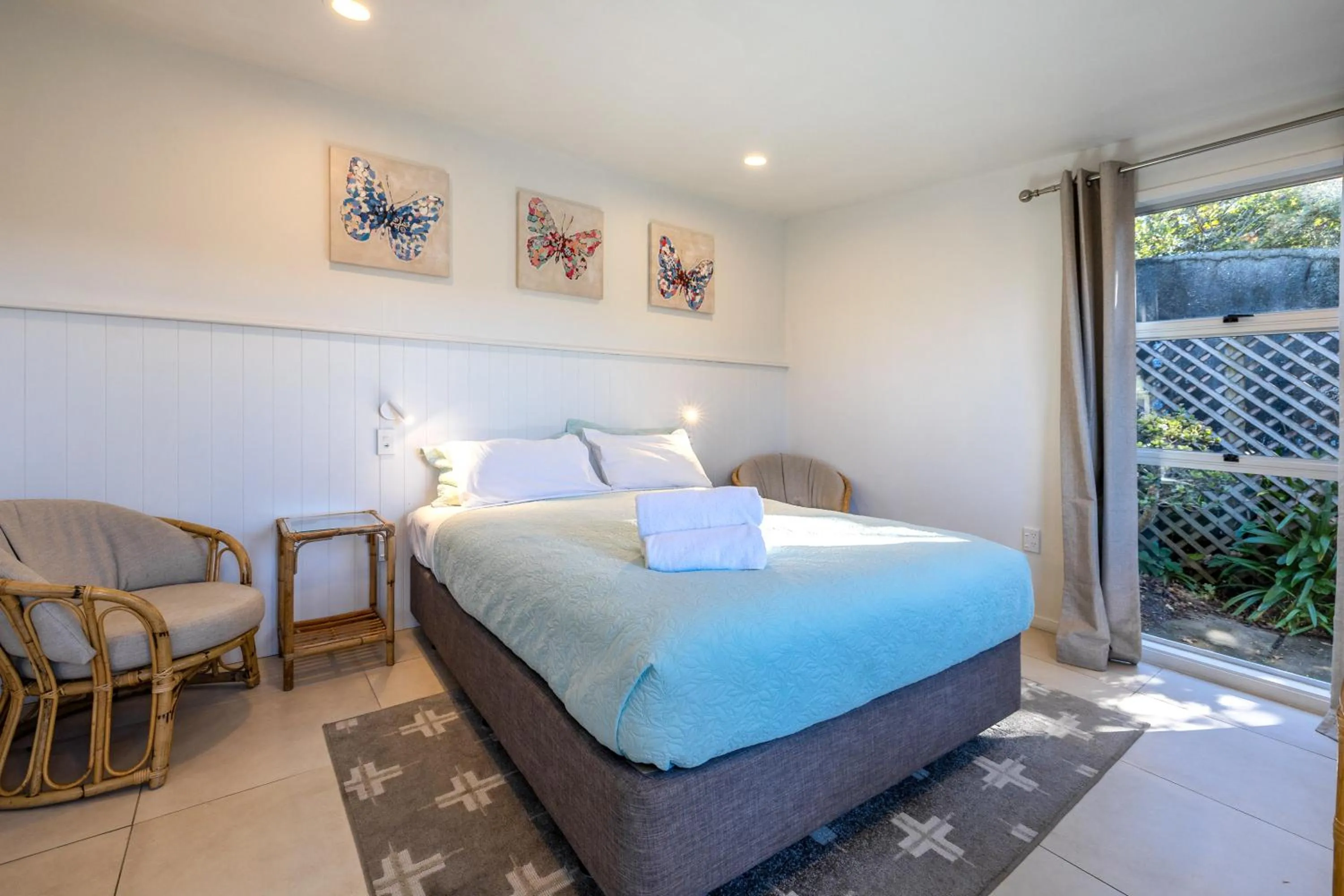 Bed in Waiheke Island Motel