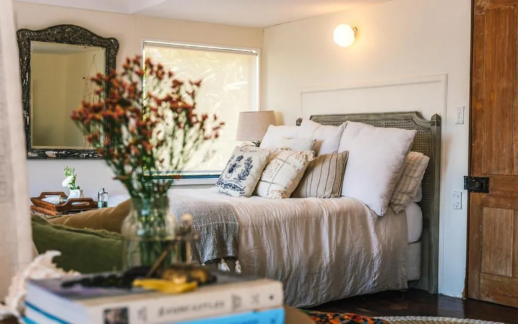 Bed in Waiheke Island Motel