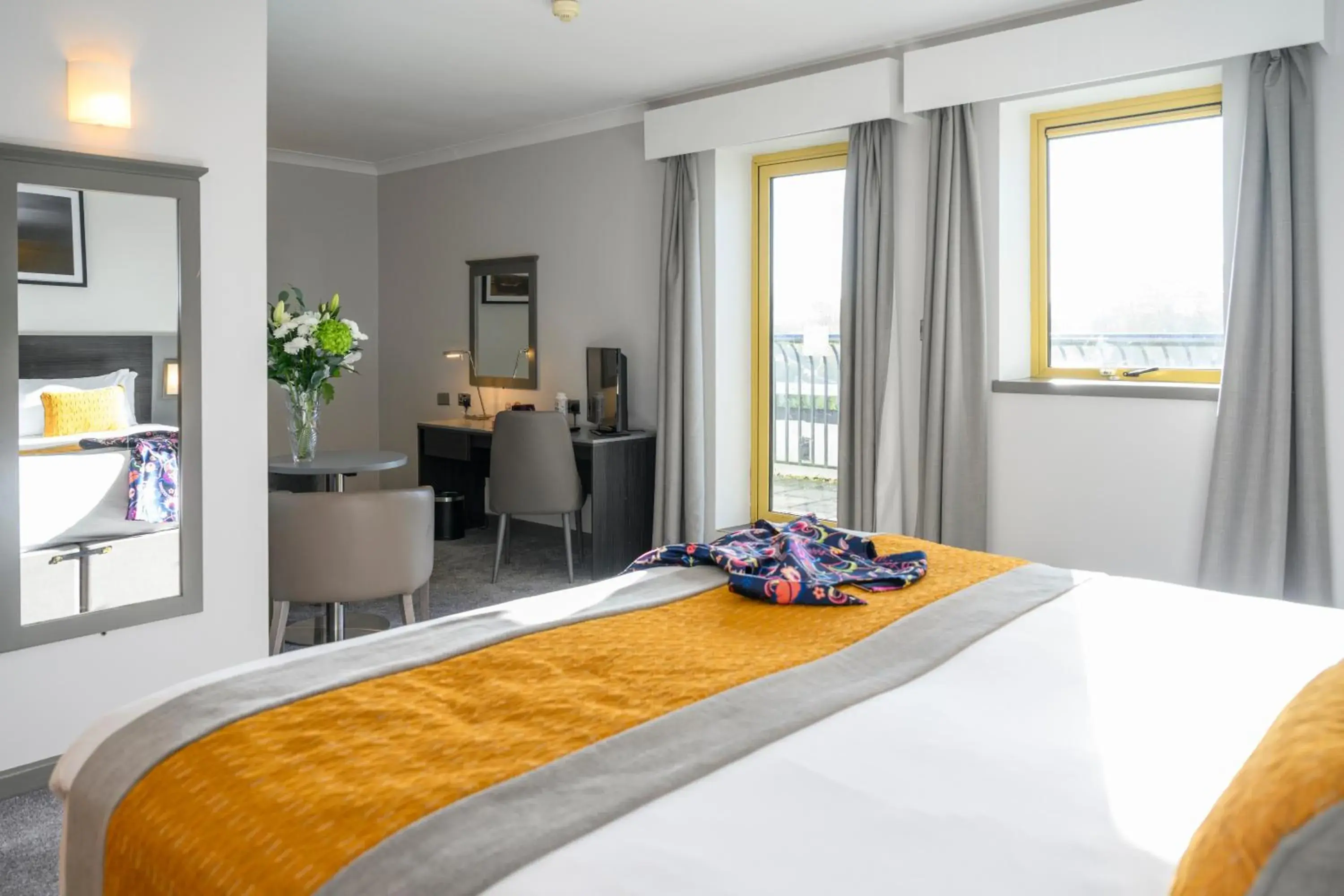 Bedroom, Bed in Newtown Park Hotel Bedroom, Bed in Newtown Park Hotel