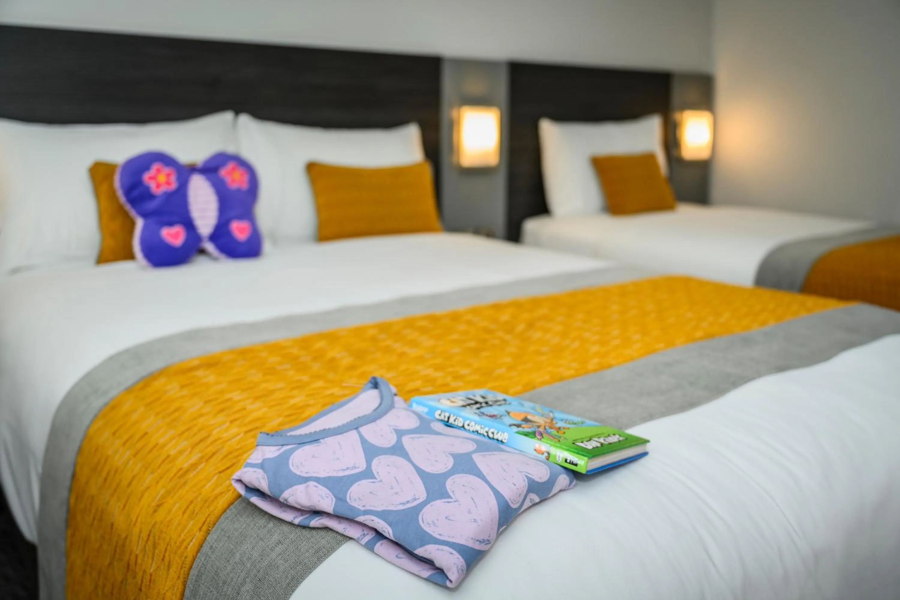 Bedroom, Bed in Newtown Park Hotel