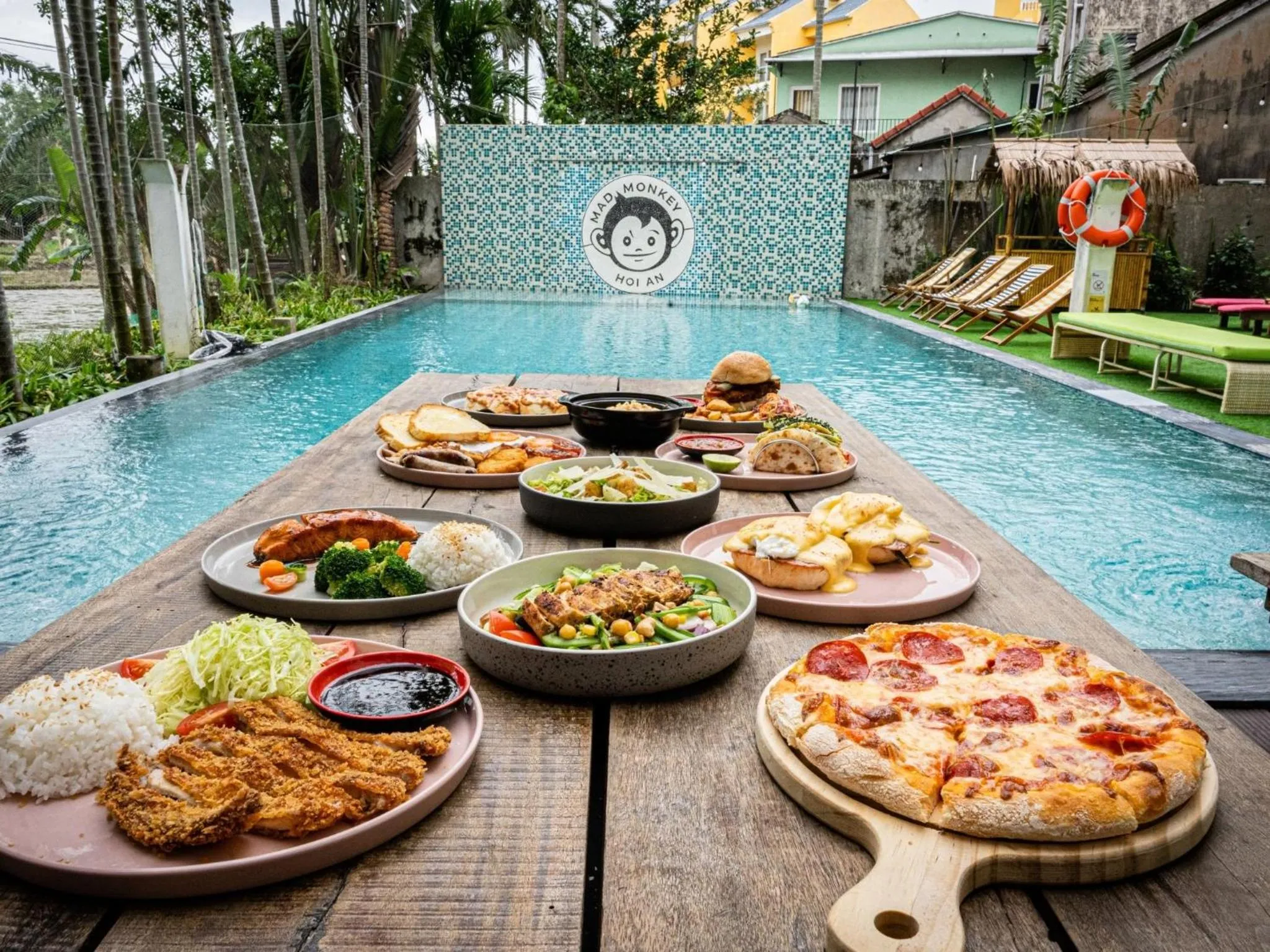 Food in Mad Monkey Hoi An