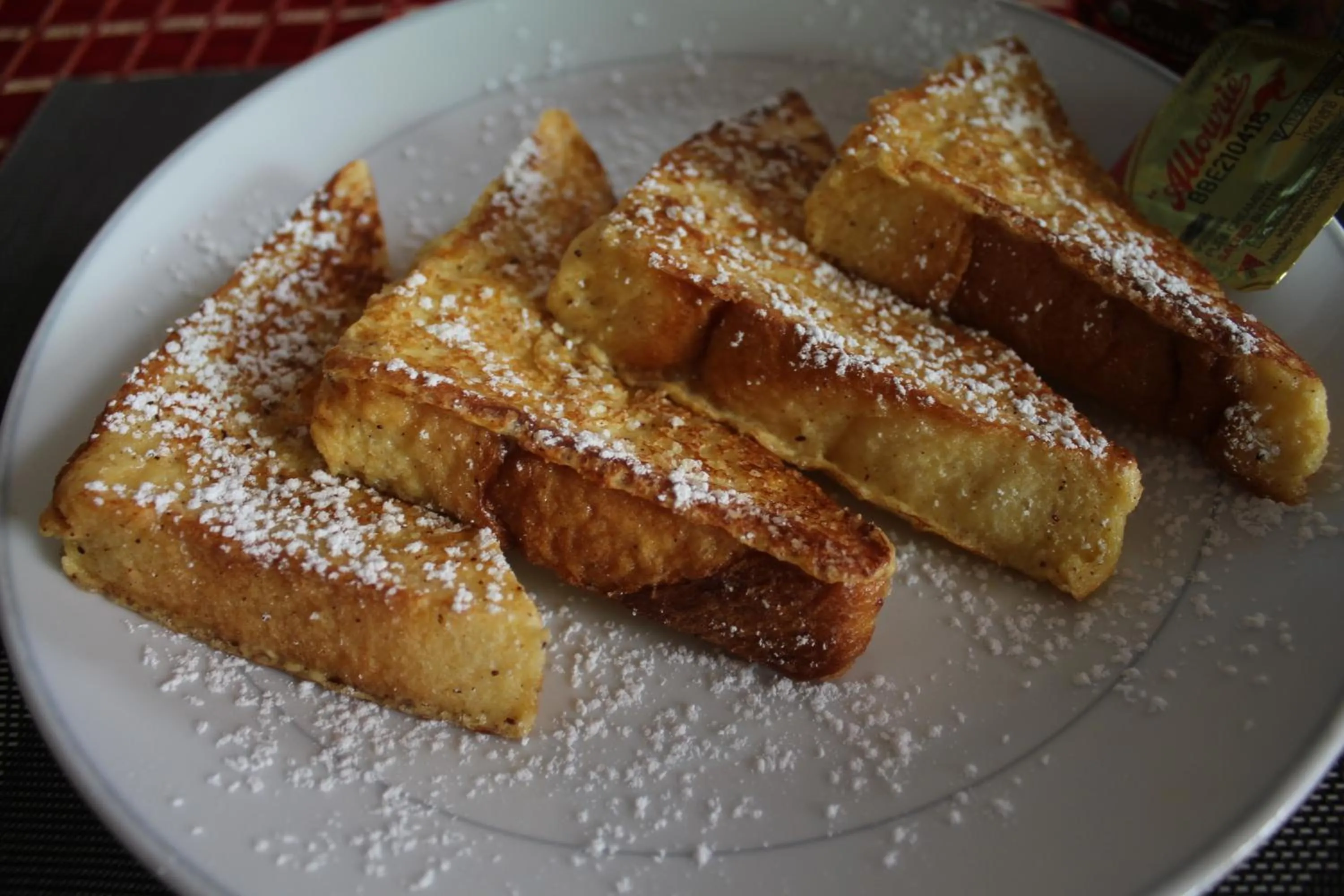 Food and drinks in Summer Breeze Hotel