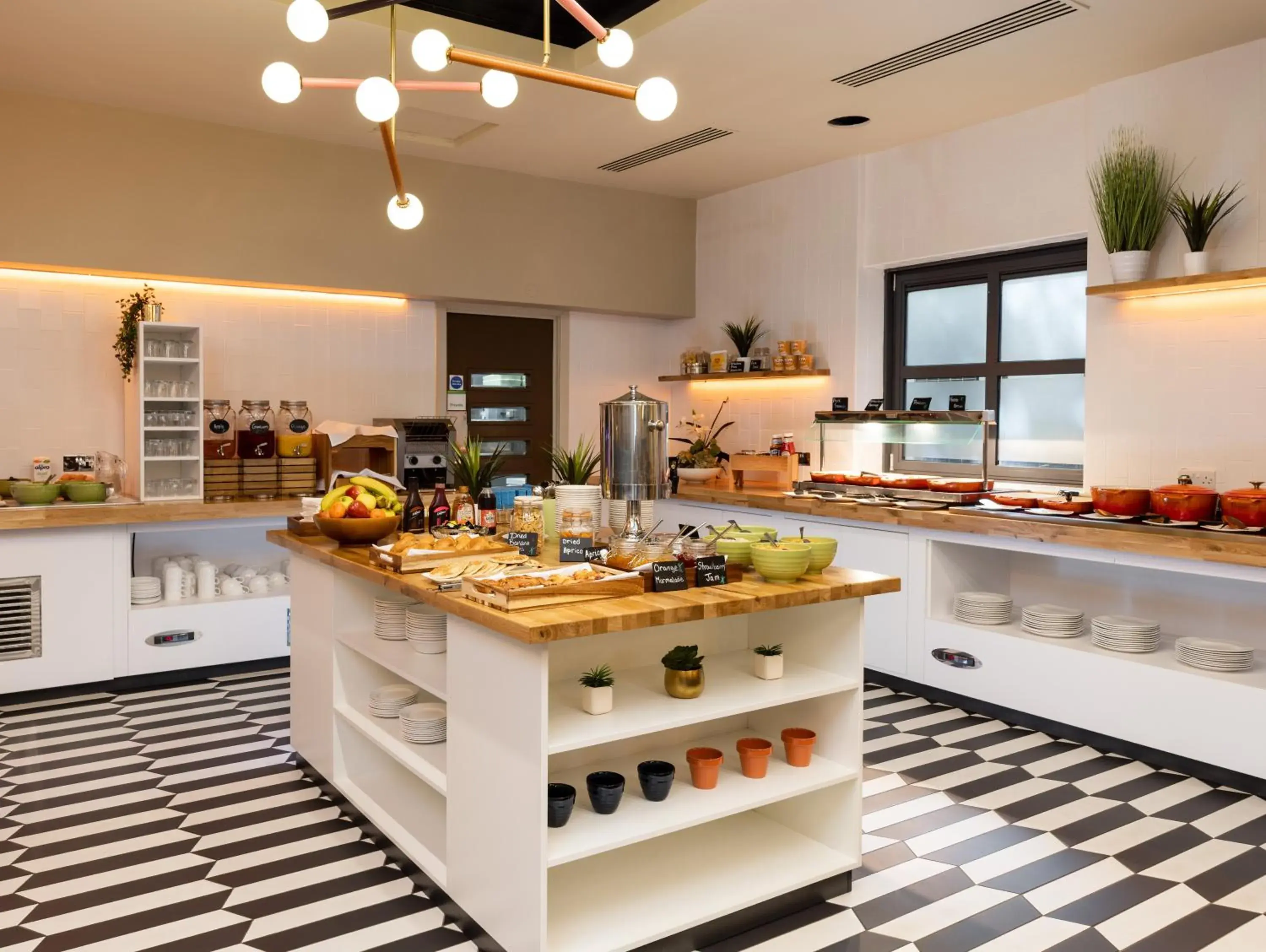 Restaurant/places to eat in Holiday Inn York City Centre by IHG Restaurant/places to eat in Holiday Inn York City Centre by IHG