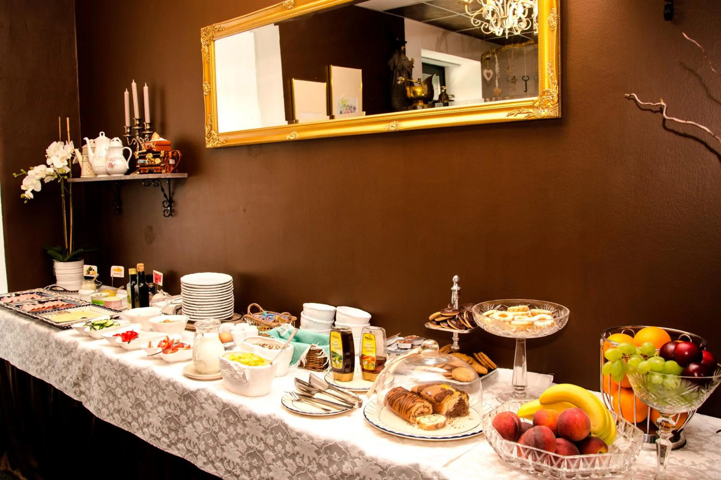 Food and drinks in Trubarjev Art Boutique hotel