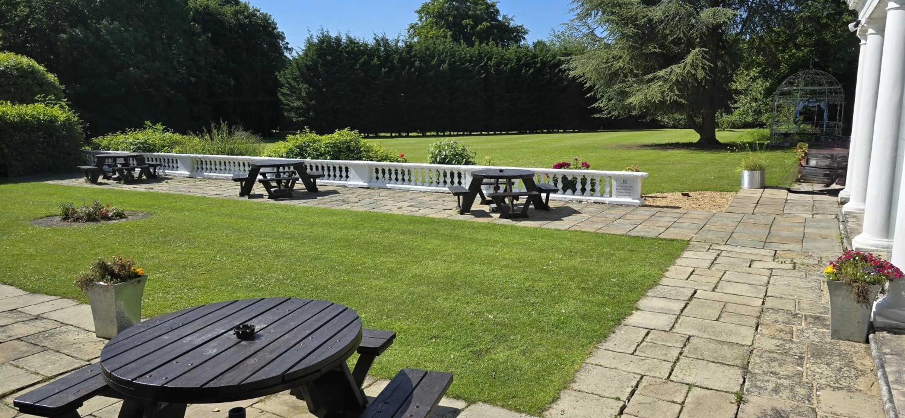 Garden in Manor Of Groves Hotel, Golf & Health Club