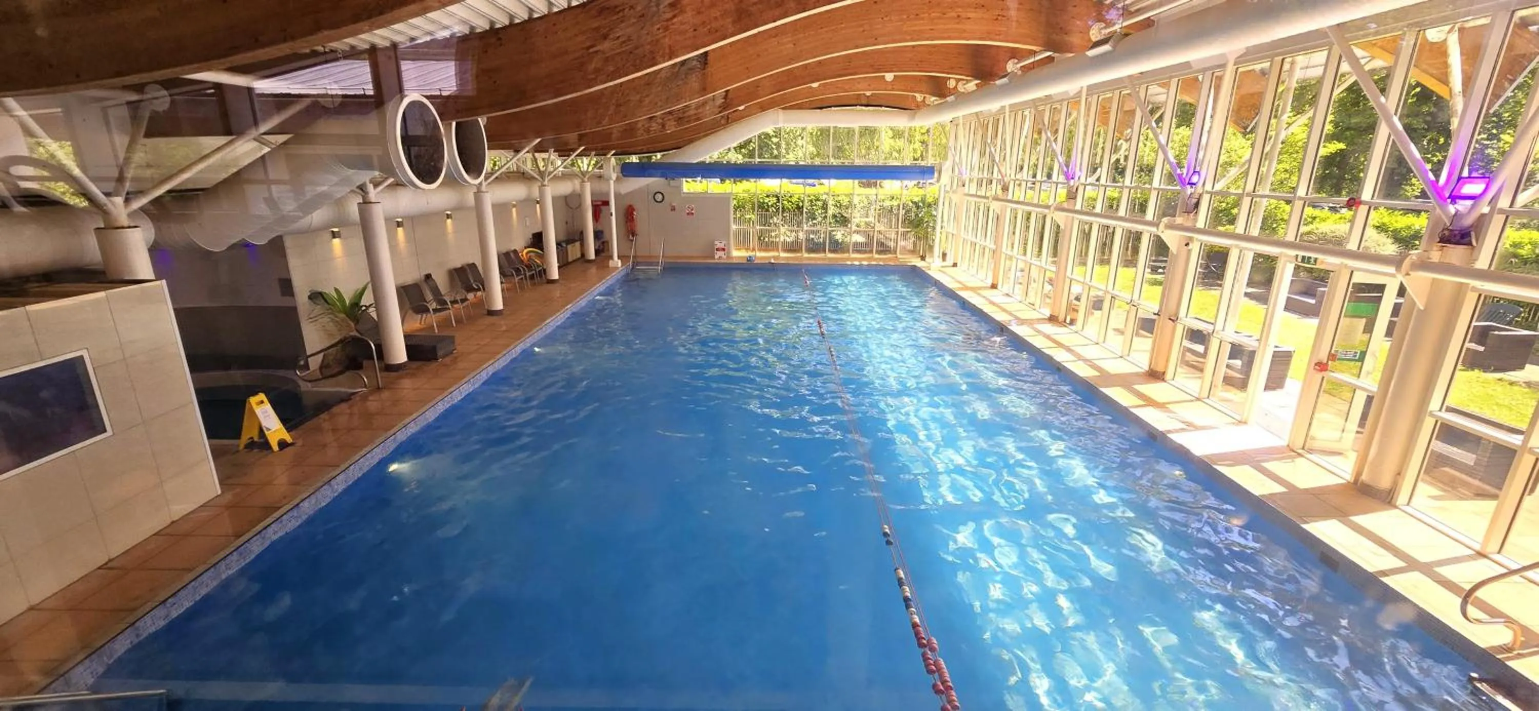 Swimming pool in Manor Of Groves Hotel, Golf & Health Club