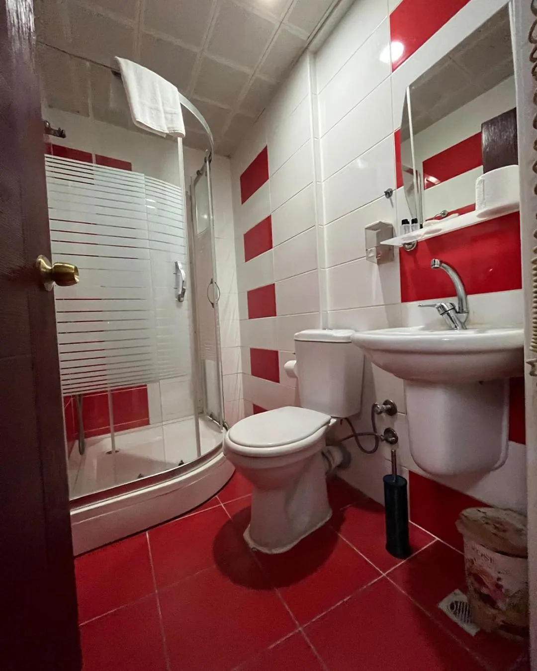 Shower in Red White Hotel