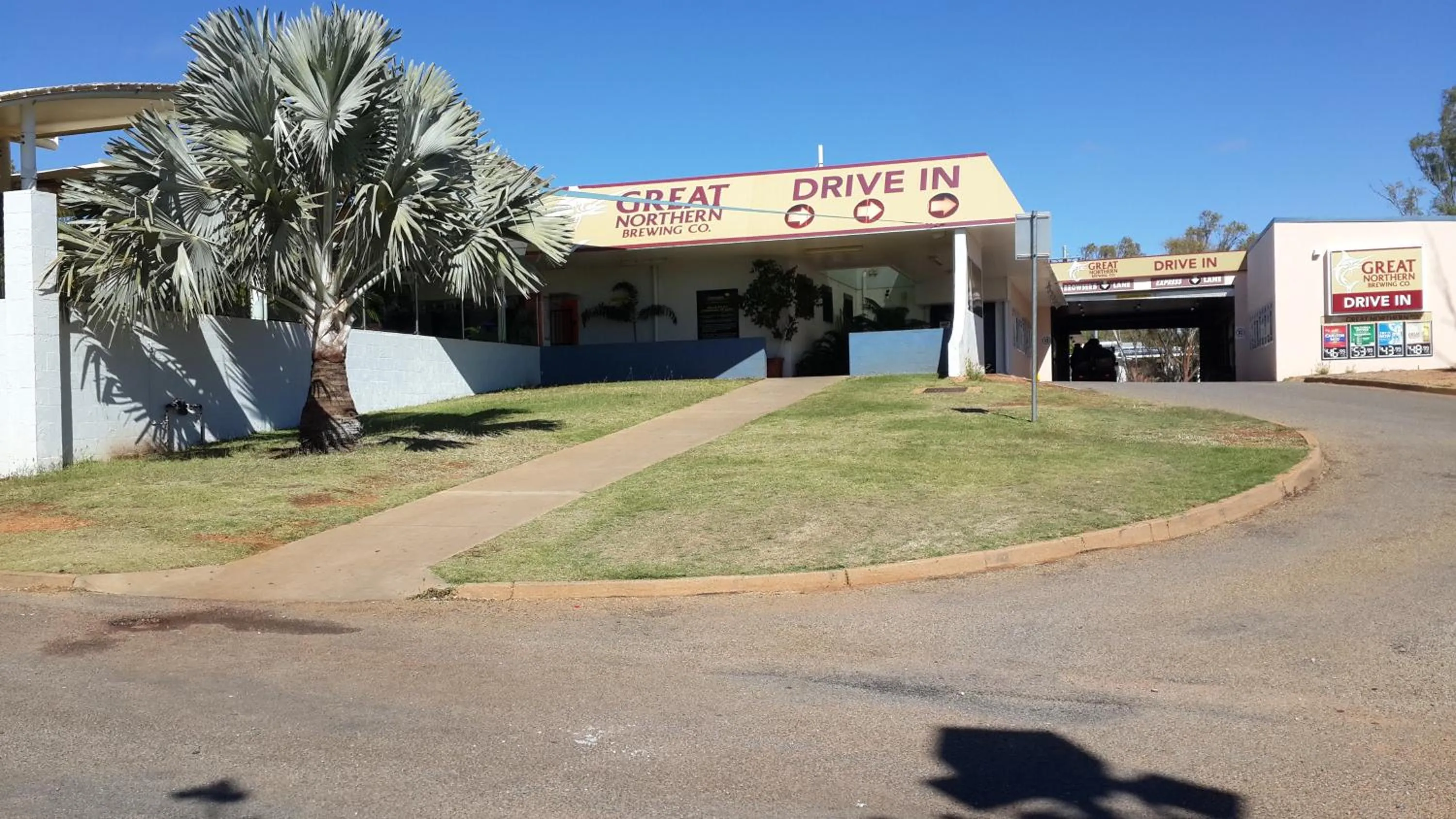 Property building in Overlander Hotel