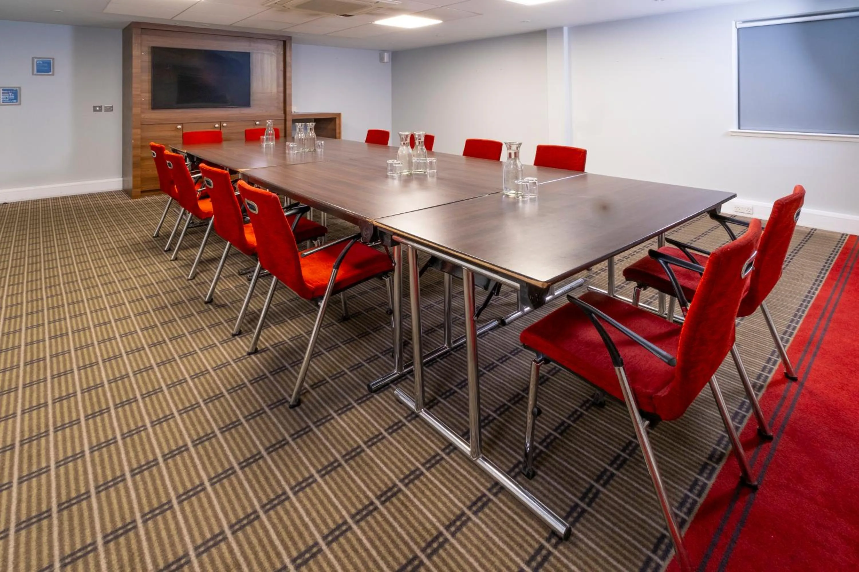 Meeting/conference room in Holiday Inn Express Birmingham Oldbury by IHG