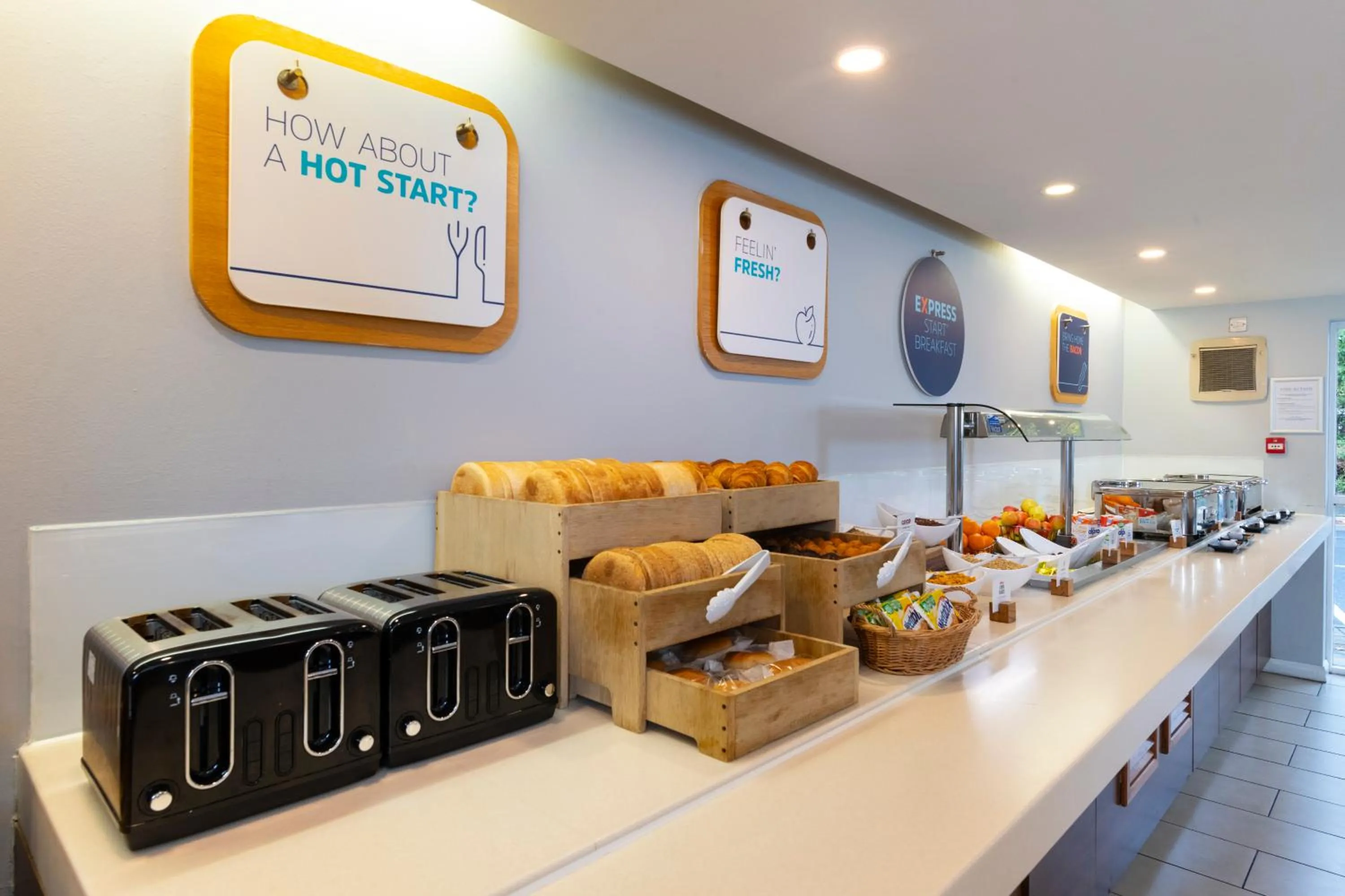 Buffet breakfast in Holiday Inn Express Birmingham Oldbury by IHG