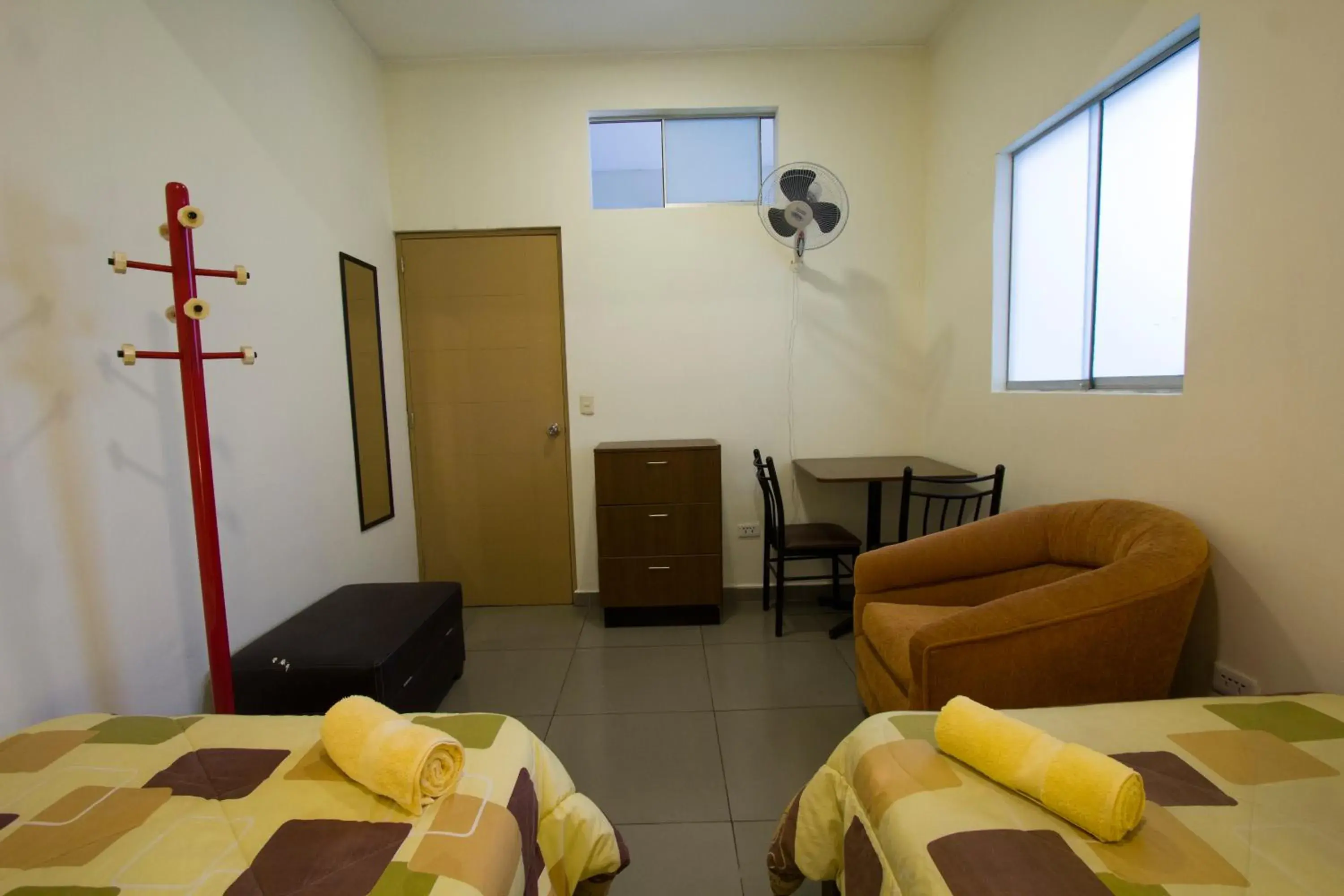 Standard Twin Room with Shared Bathroom in Lima House Hostel Standard Twin Room with Shared Bathroom in Lima House Hostel