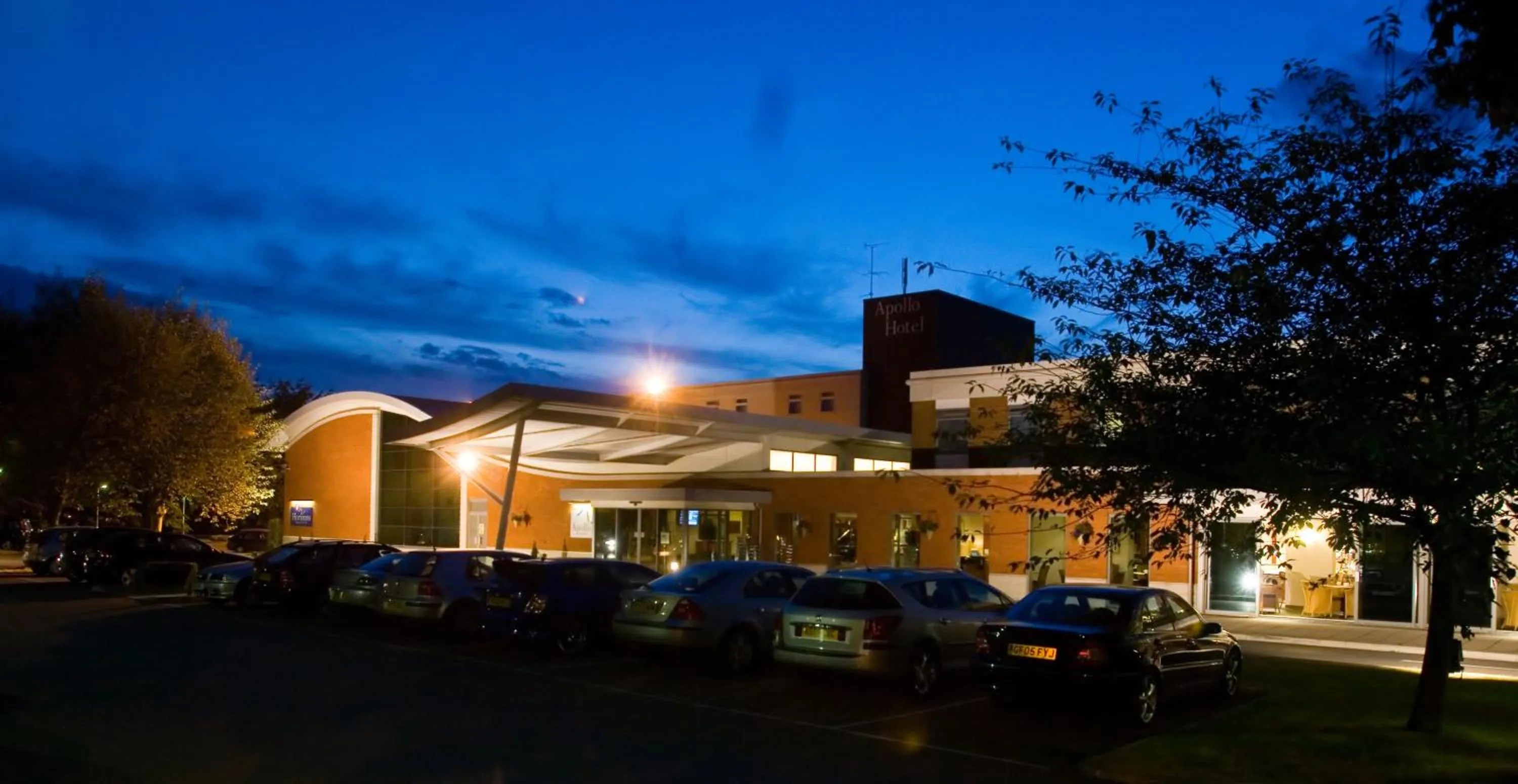 Night in Apollo Hotel