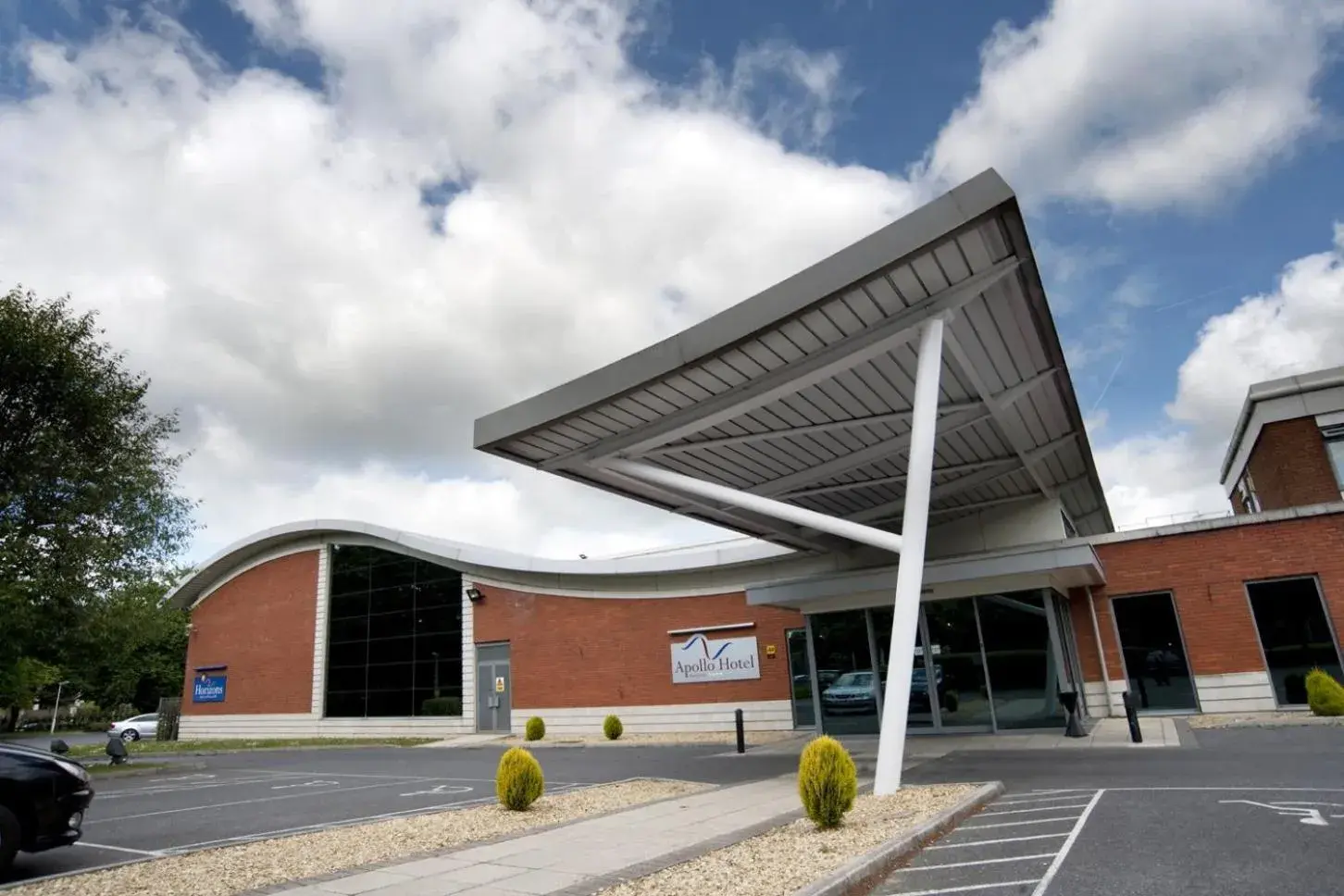 Property building in Apollo Hotel Property building in Apollo Hotel