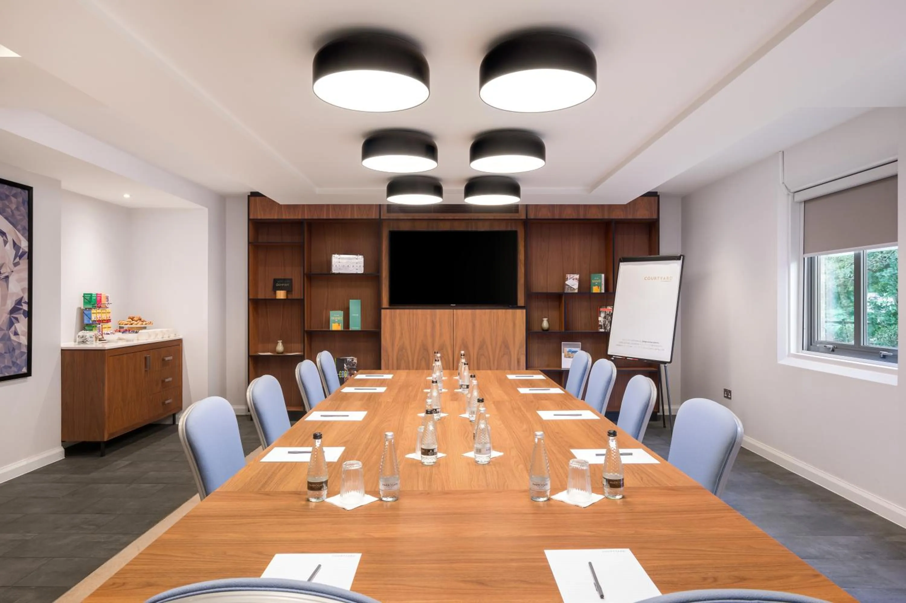 Meeting/conference room in Courtyard by Marriott Glasgow Airport