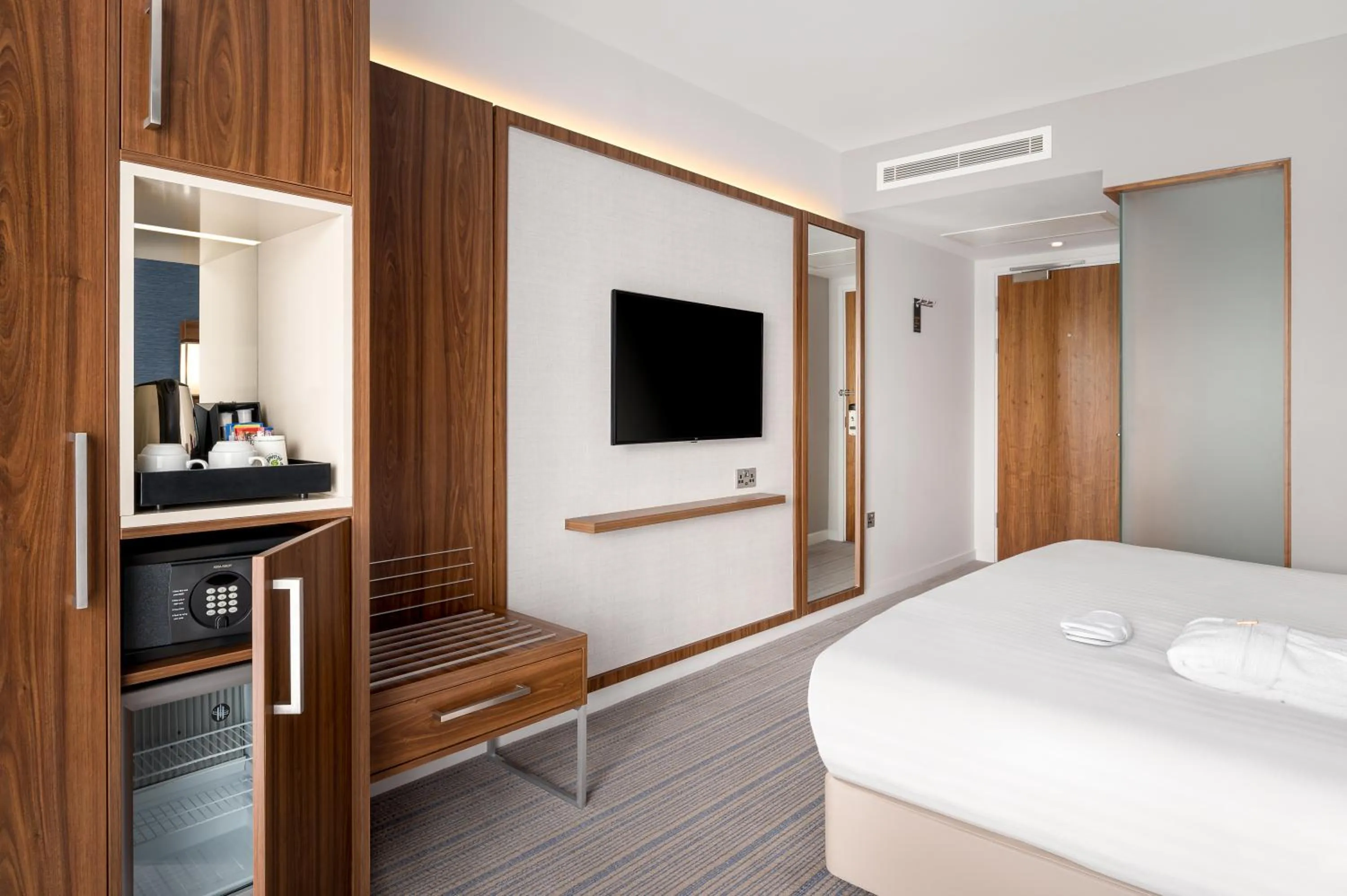 Bedroom, Bed in Courtyard by Marriott Glasgow Airport