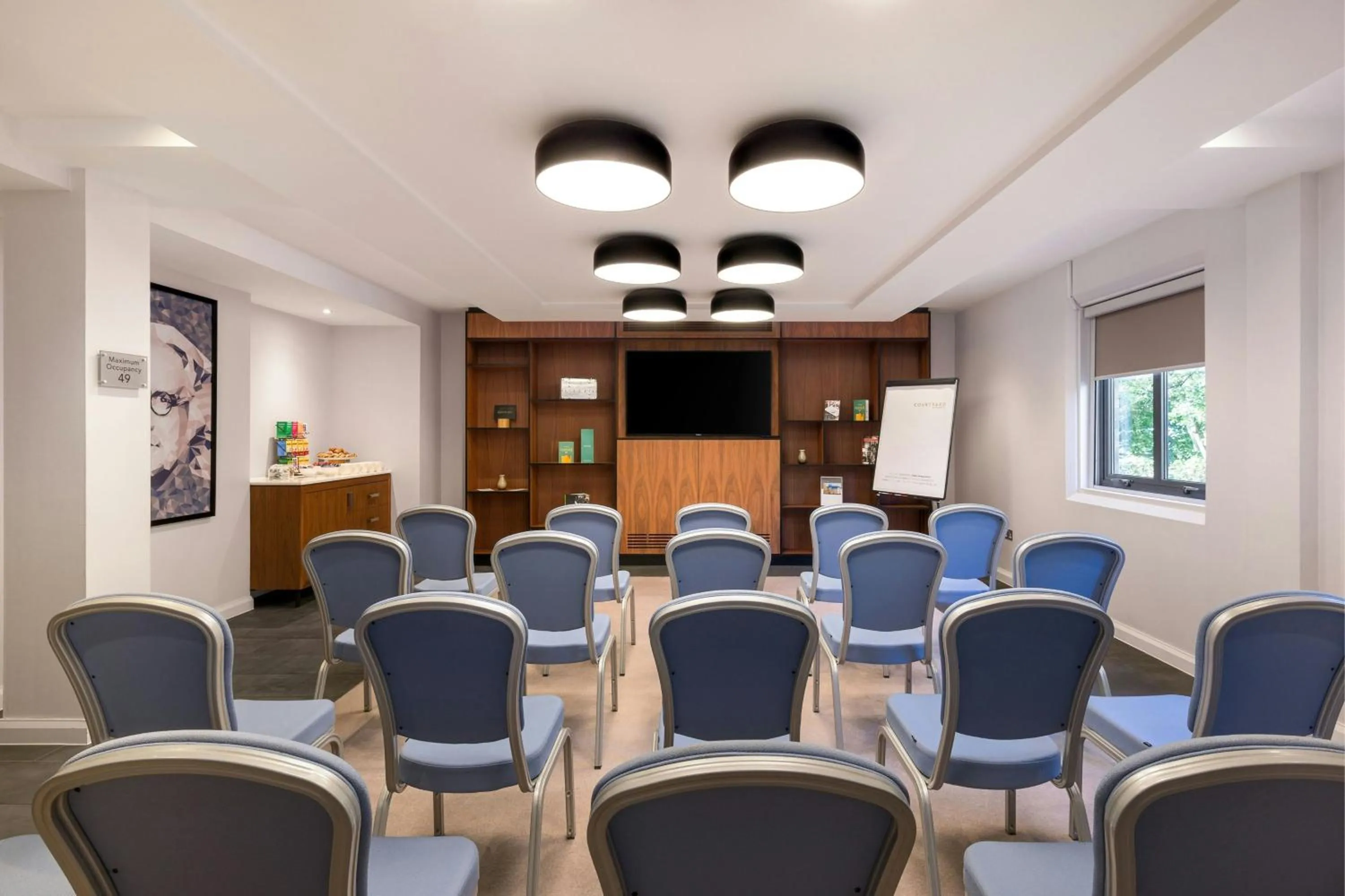 Meeting/conference room in Courtyard by Marriott Glasgow Airport