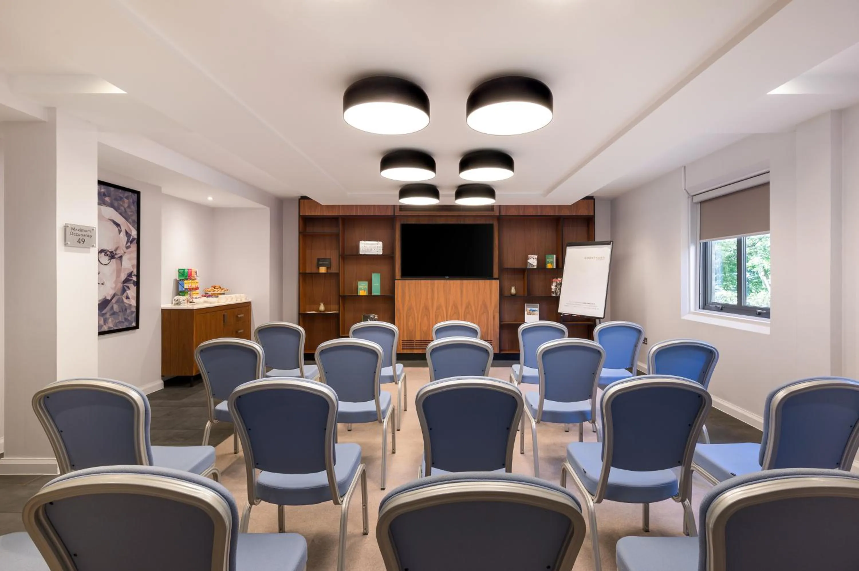 Meeting/conference room in Courtyard by Marriott Glasgow Airport