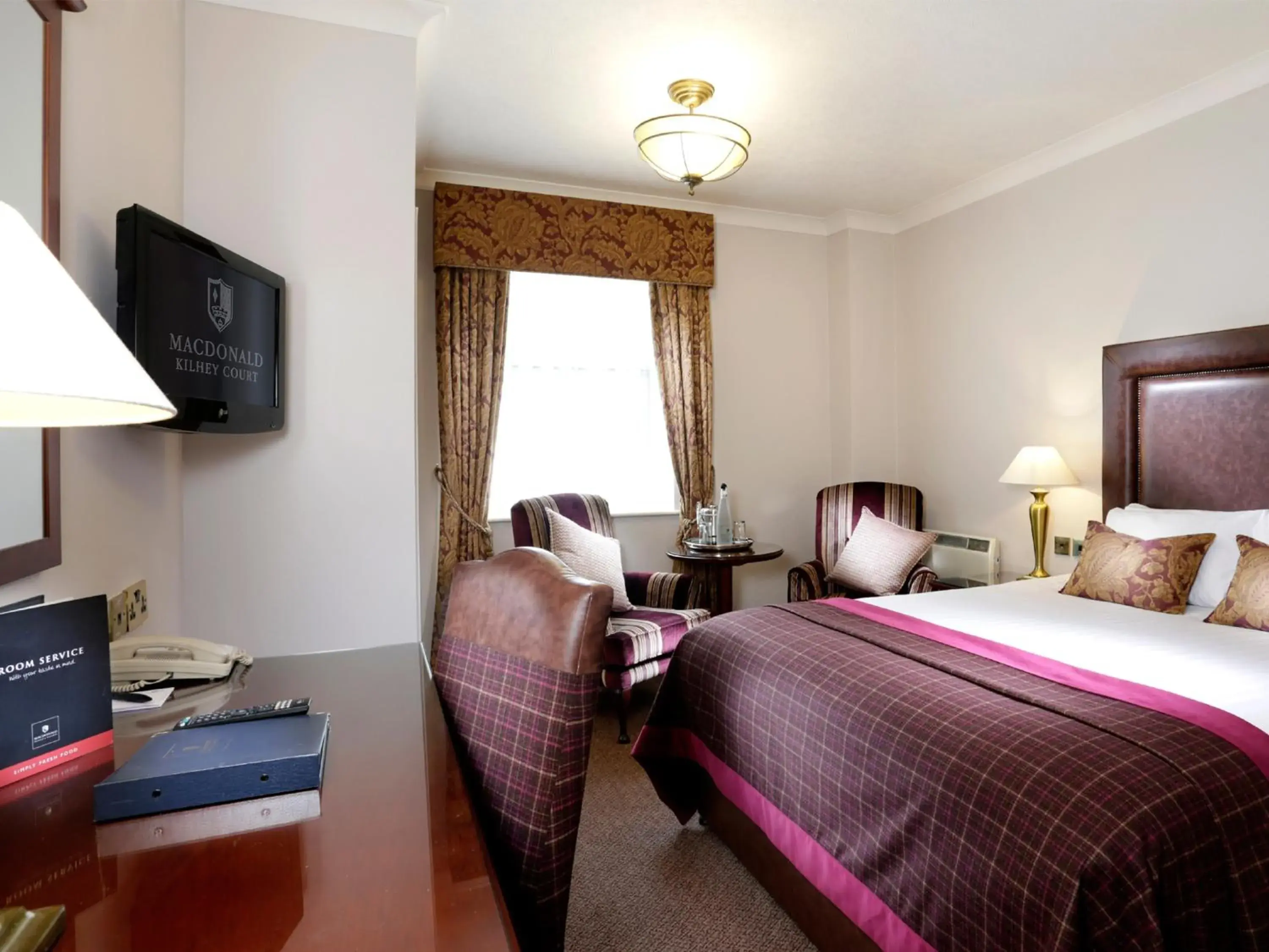 Classic Double Room in Macdonald Kilhey Court Hotel Classic Double Room in Macdonald Kilhey Court Hotel