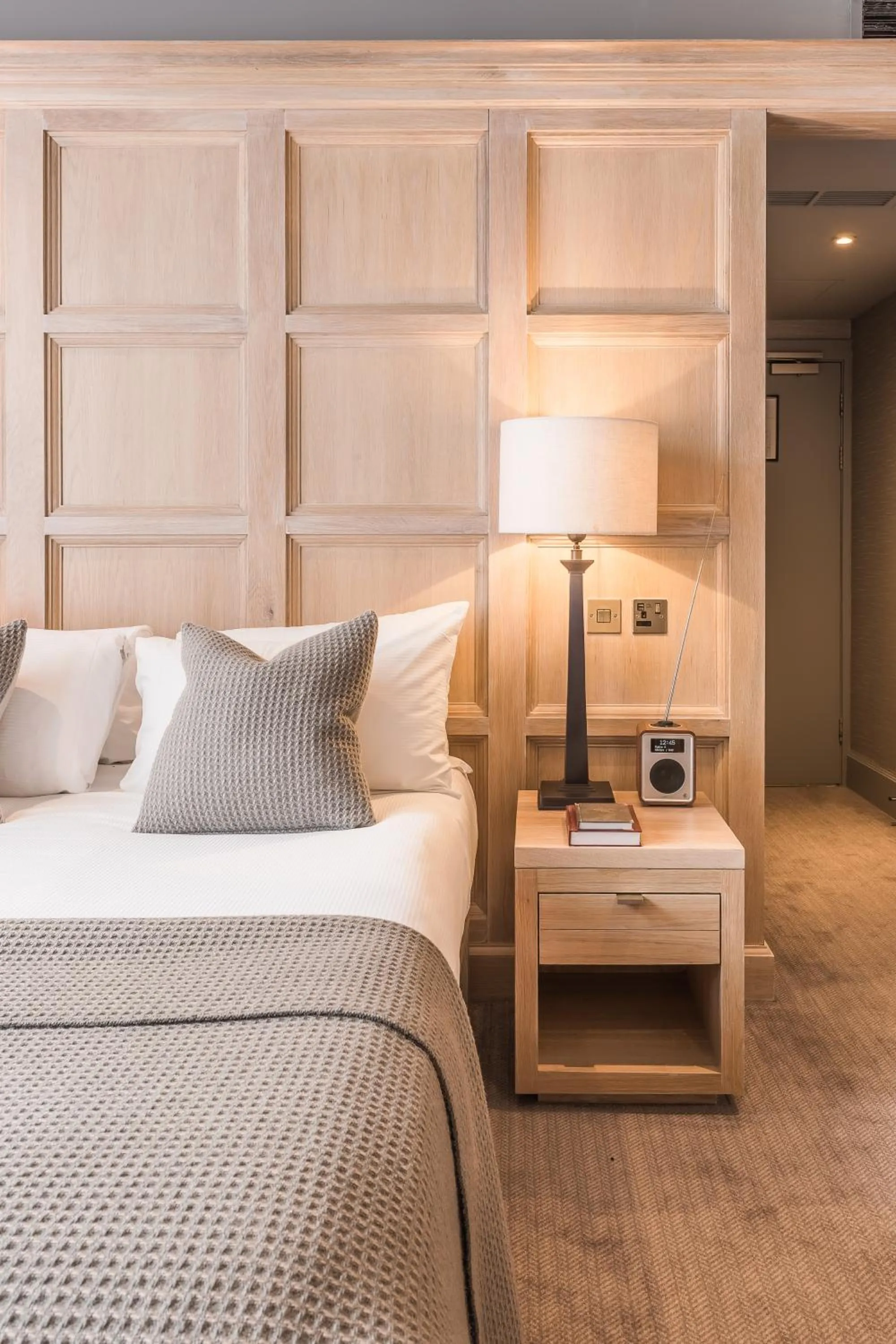 TV and multimedia, Bed in The Scotsman Hotel