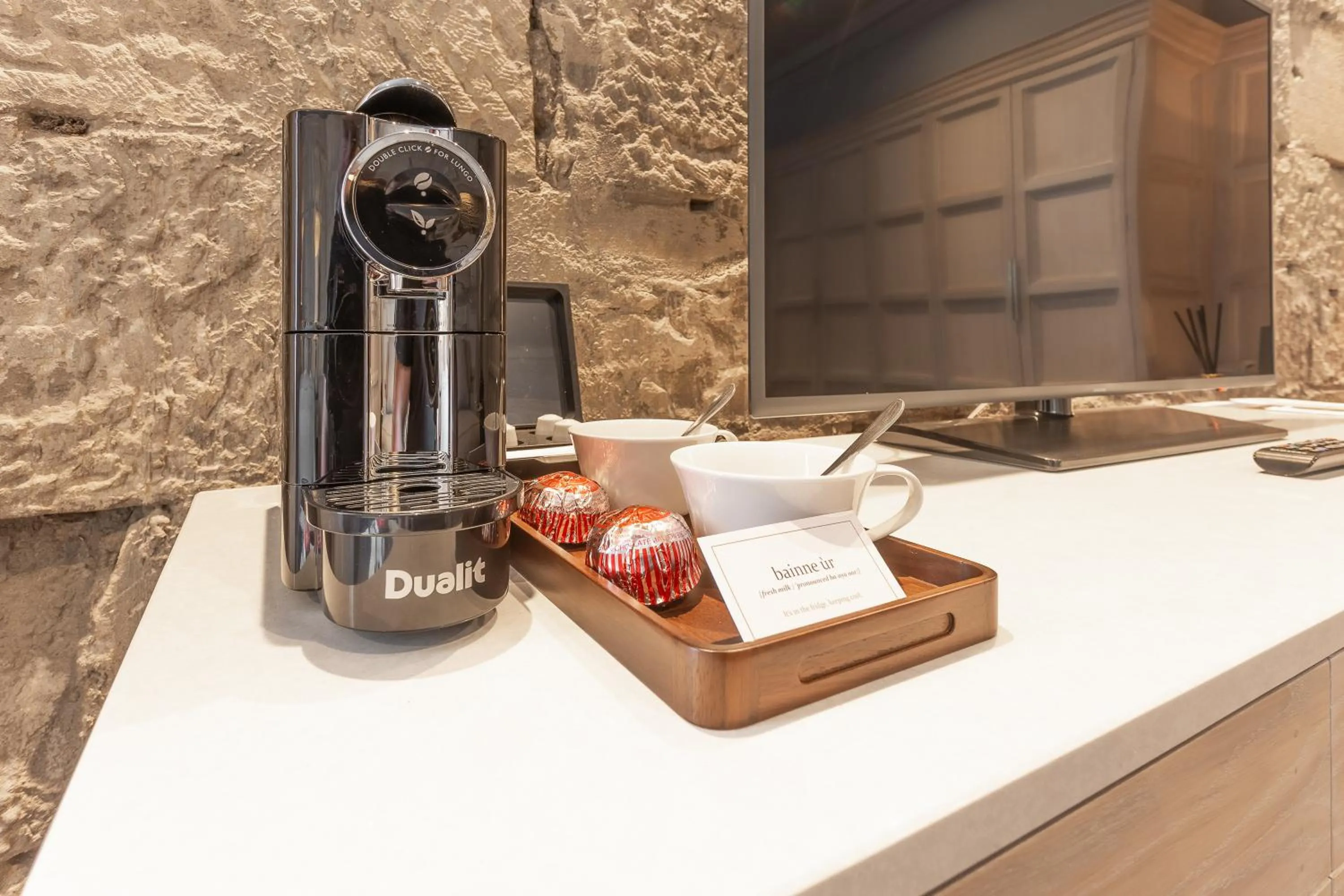 Coffee/tea facilities in The Scotsman Hotel
