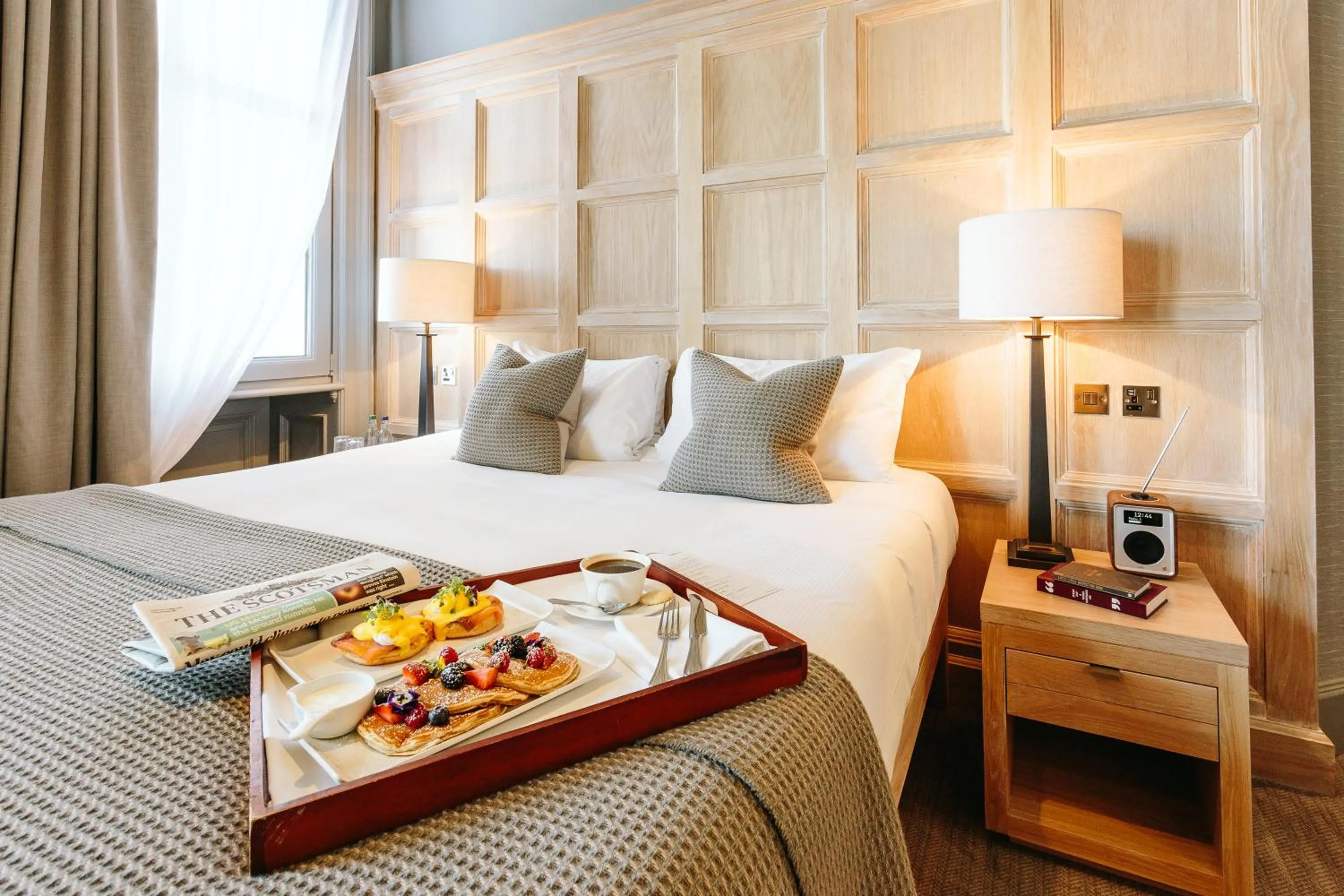 Photo of the whole room, Bed in The Scotsman Hotel