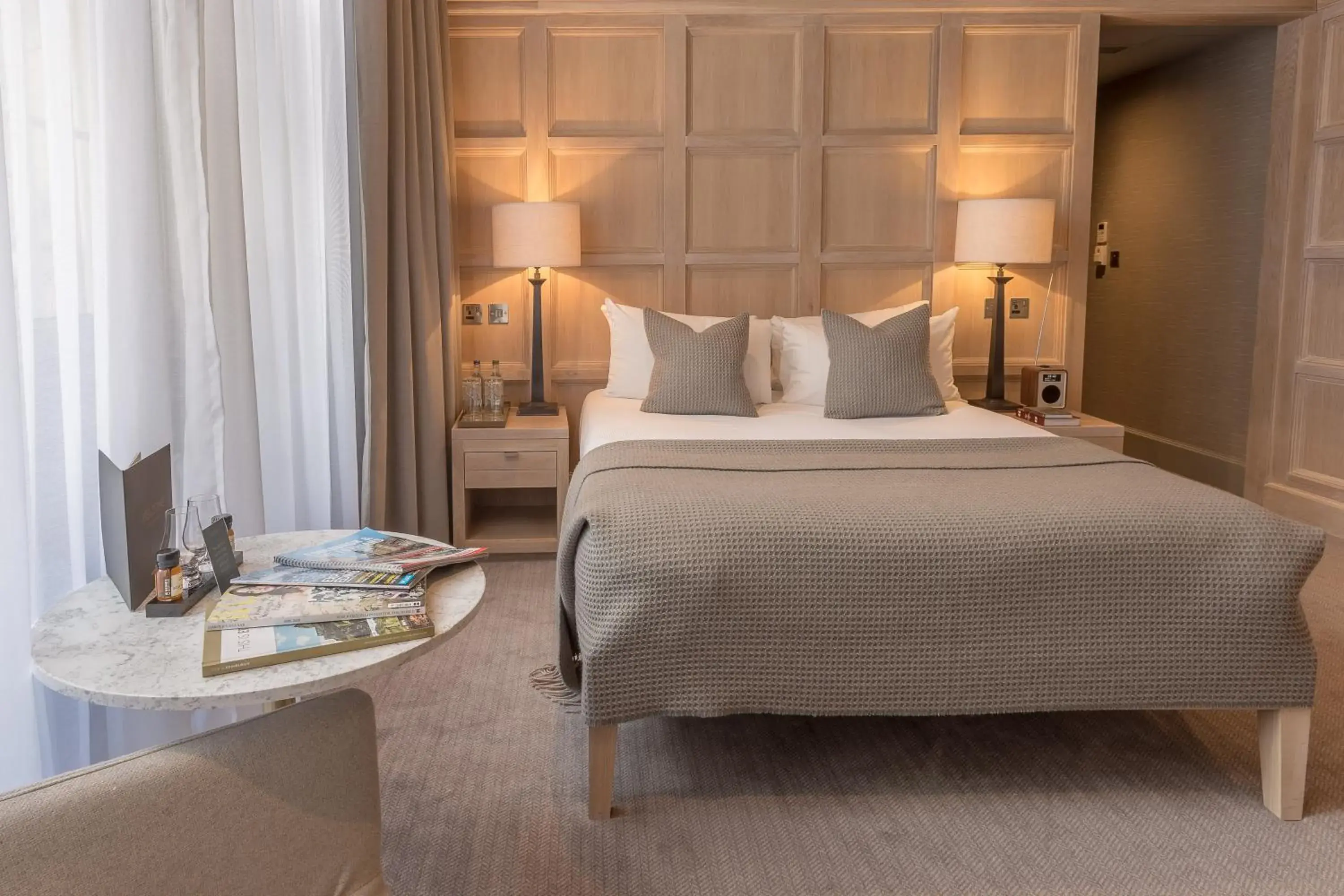 Photo of the whole room, Bed in The Scotsman Hotel Photo of the whole room, Bed in The Scotsman Hotel