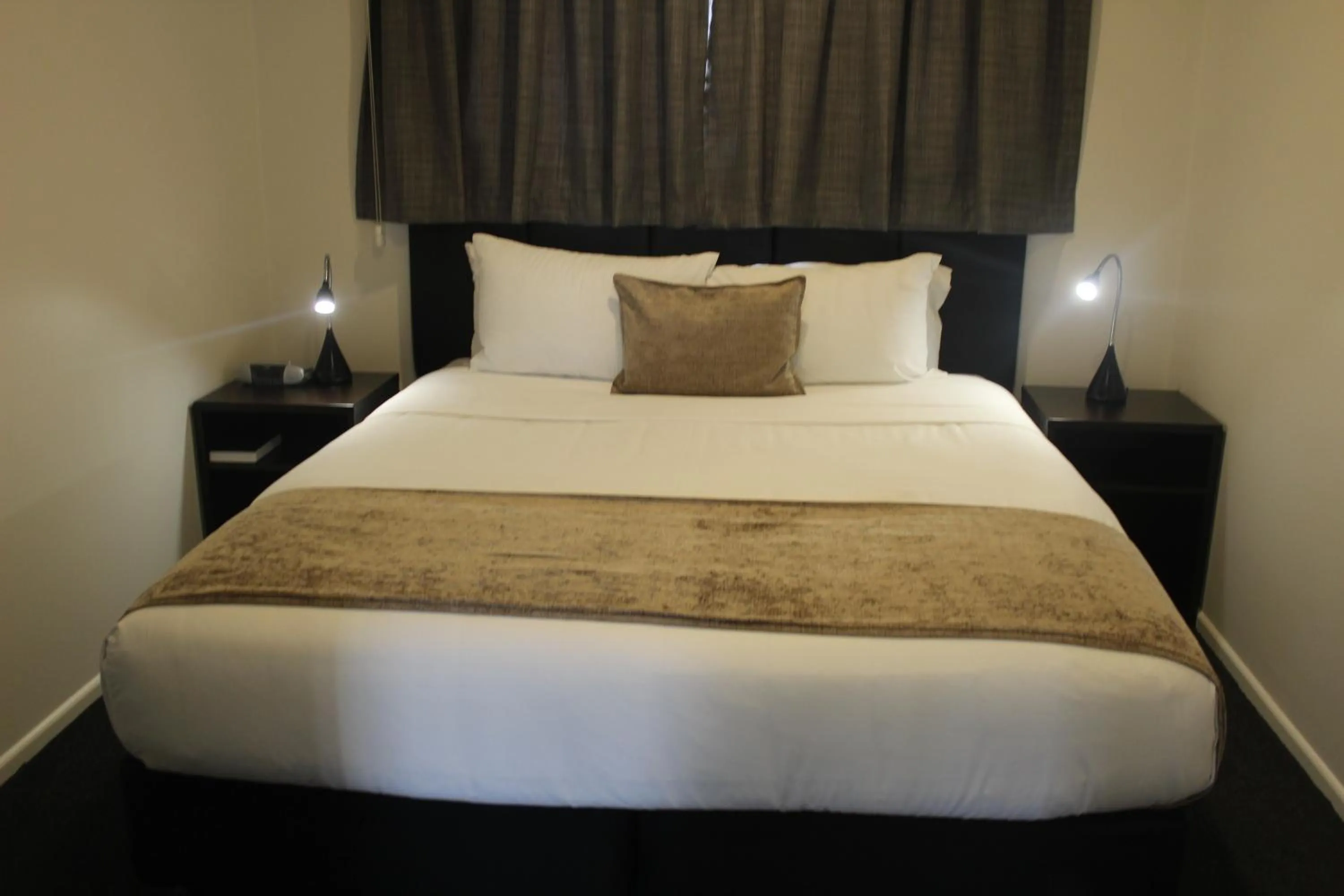 Other, Bed in Riverlea Motel