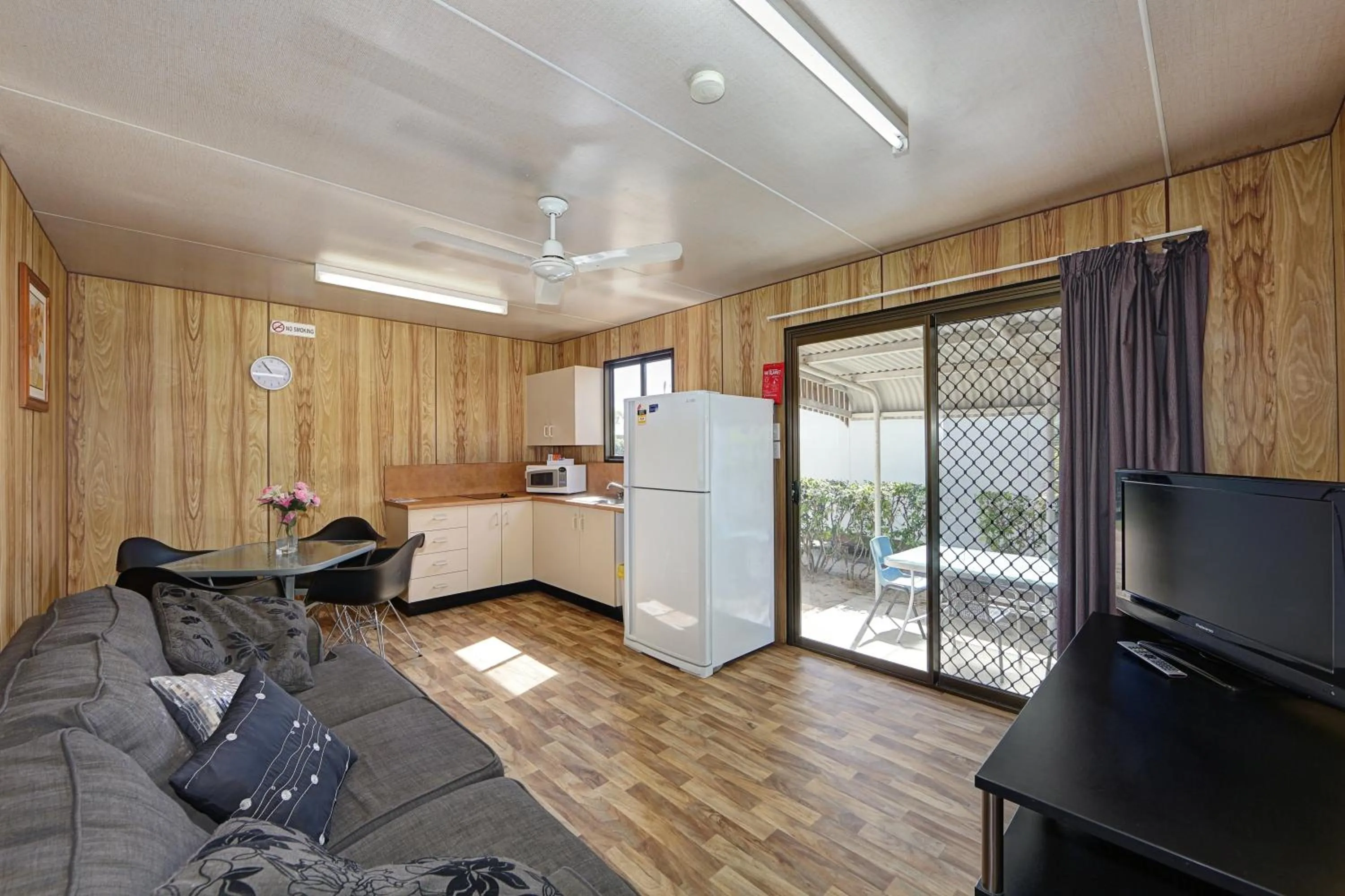 Living room in Alva Beach Tourist Park