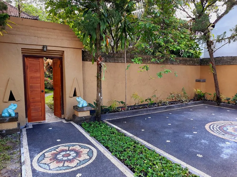 Facade/entrance in Alam Indah Ubud