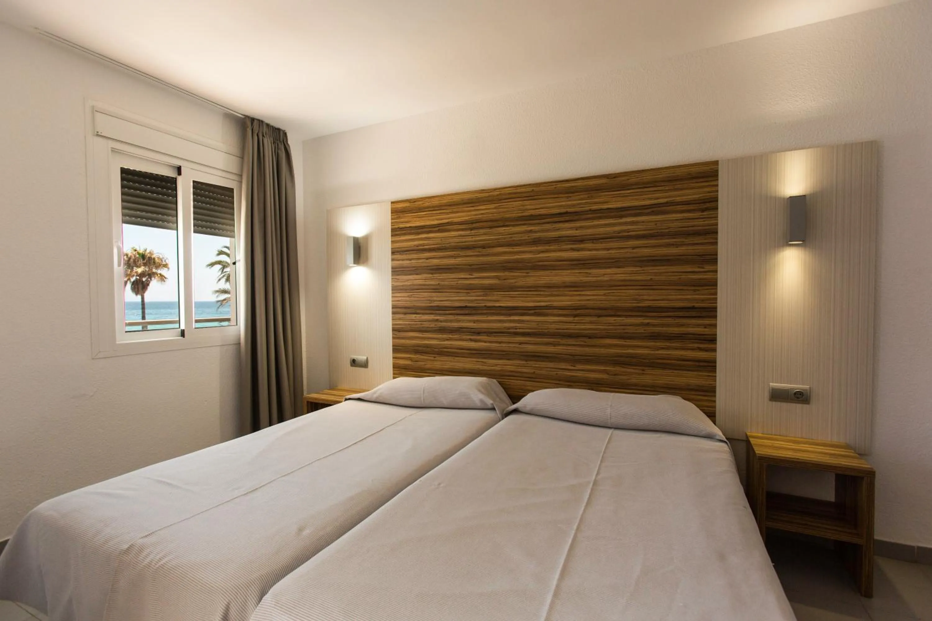 Bed in Apartamentos Jet - Adults Only