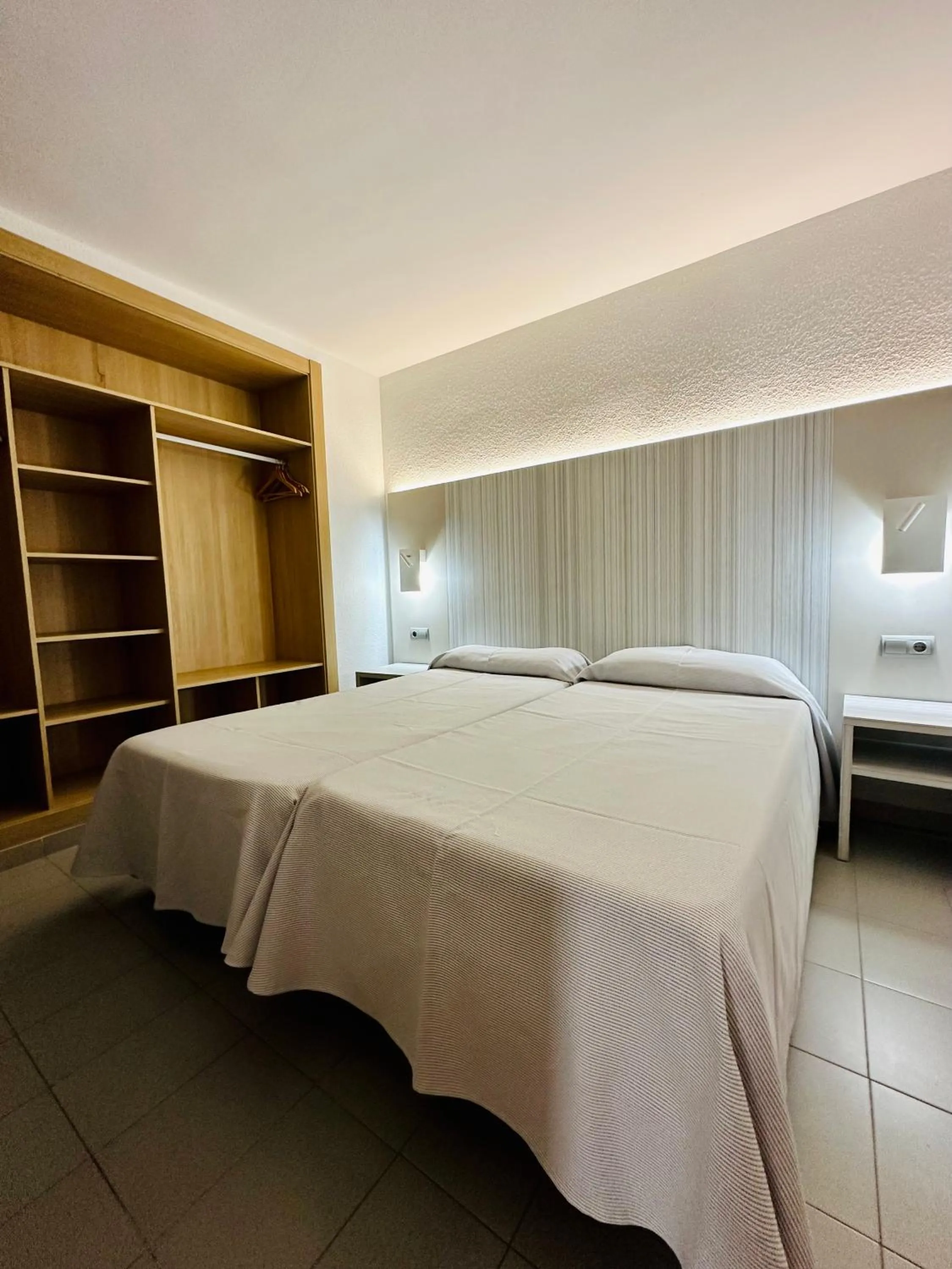 Bed in Apartamentos Jet - Adults Only