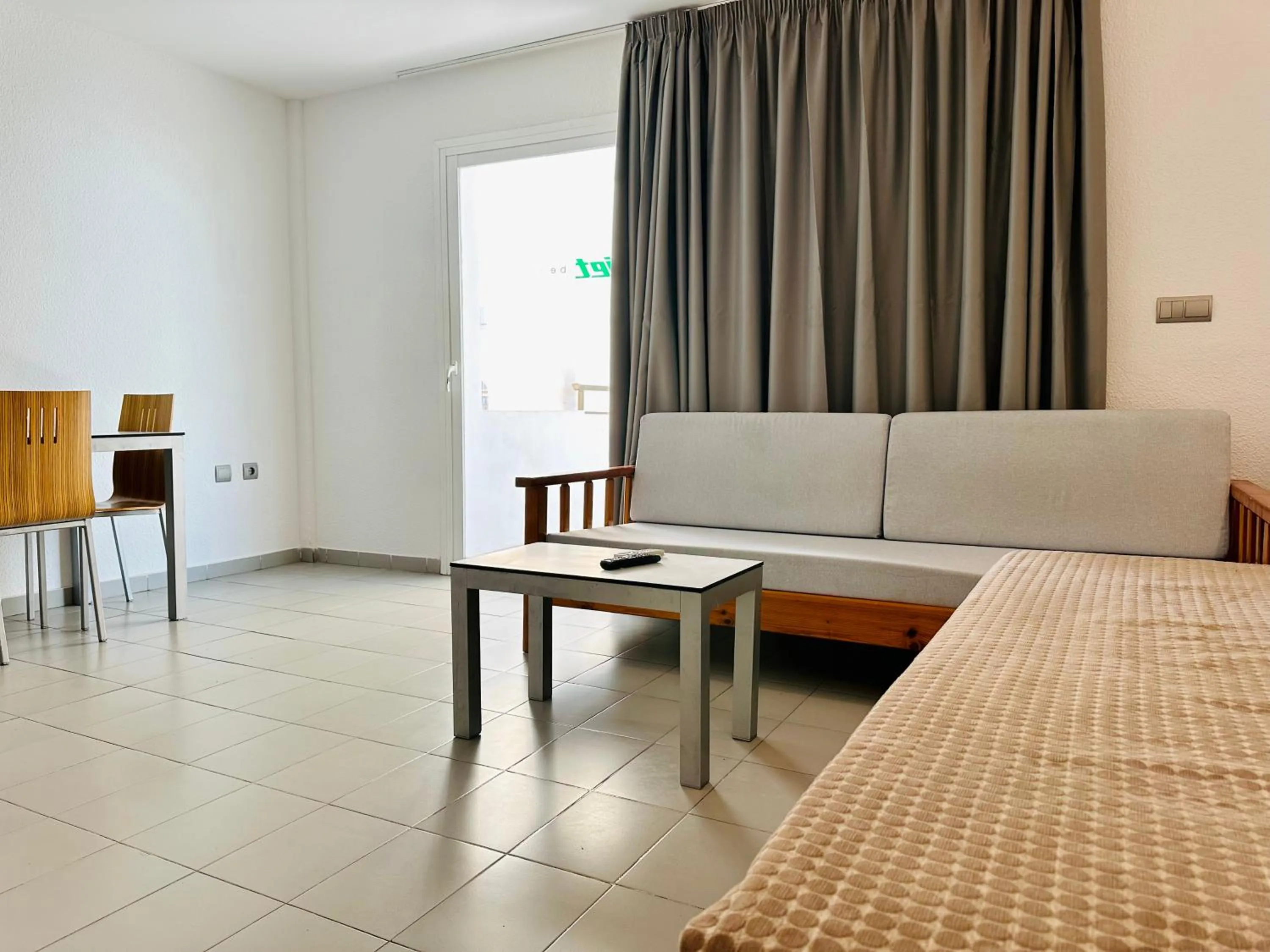 Bed in Apartamentos Jet - Adults Only