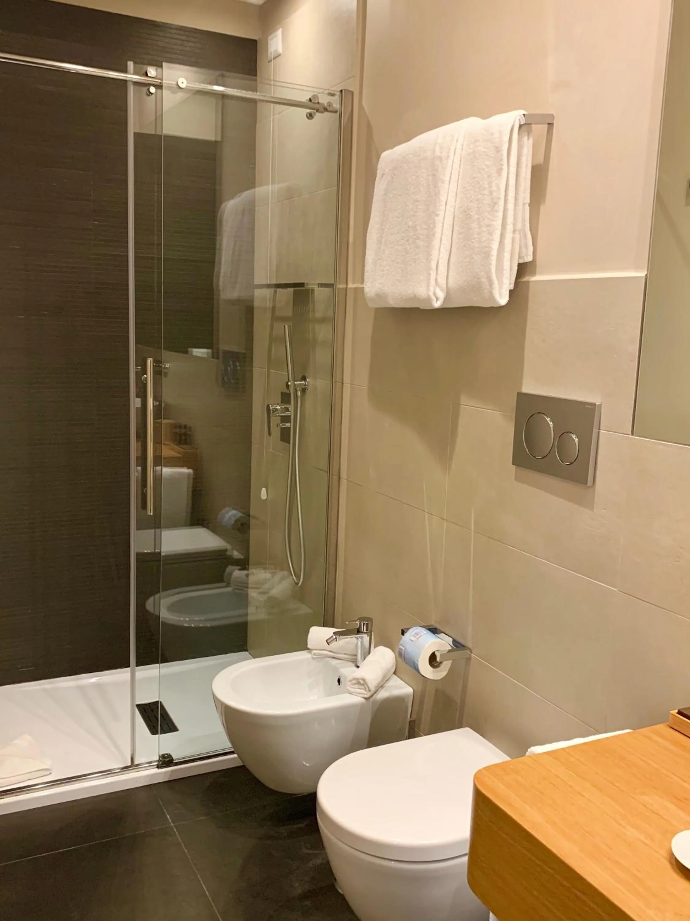 Bathroom in 900 Piazza del Popolo