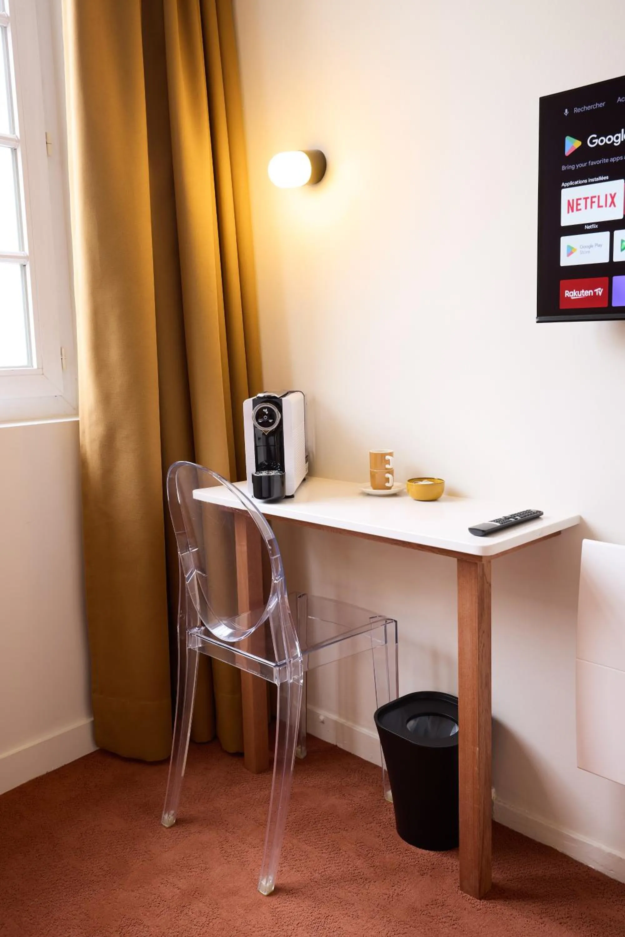 Photo of the whole room in Hôtel Henri IV