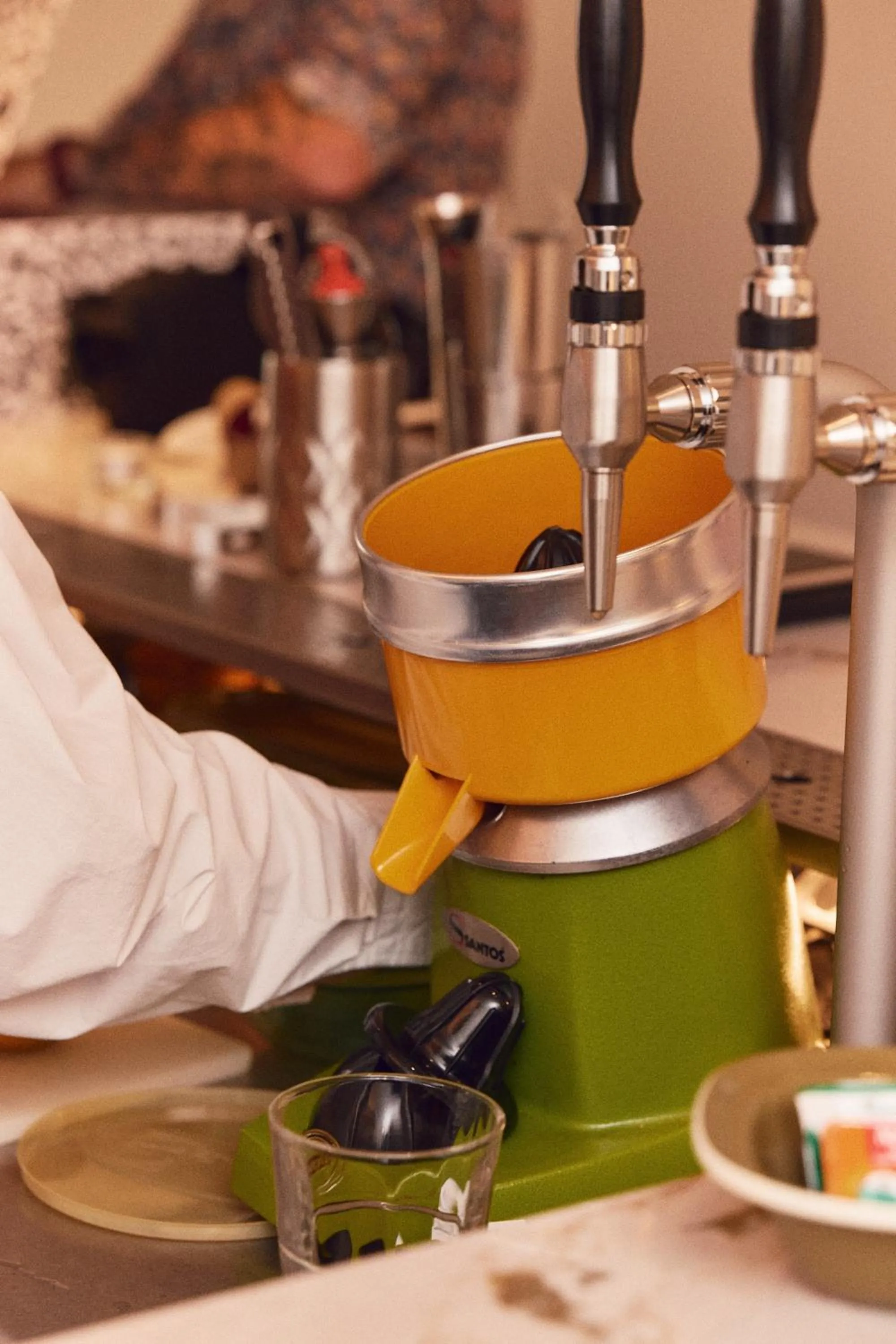 Lounge or bar in Hôtel Henri IV