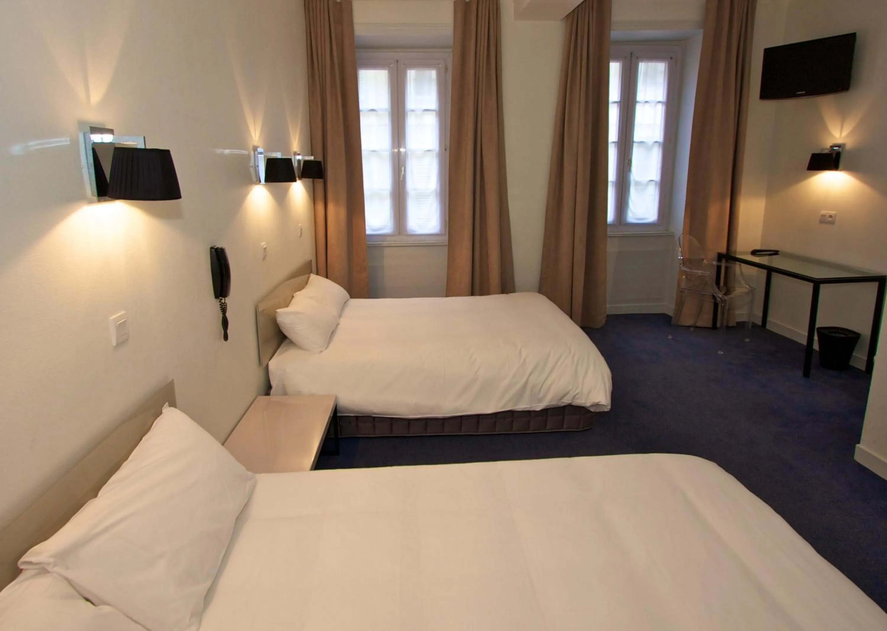 Quadruple/Family  Room in Hôtel Henri IV