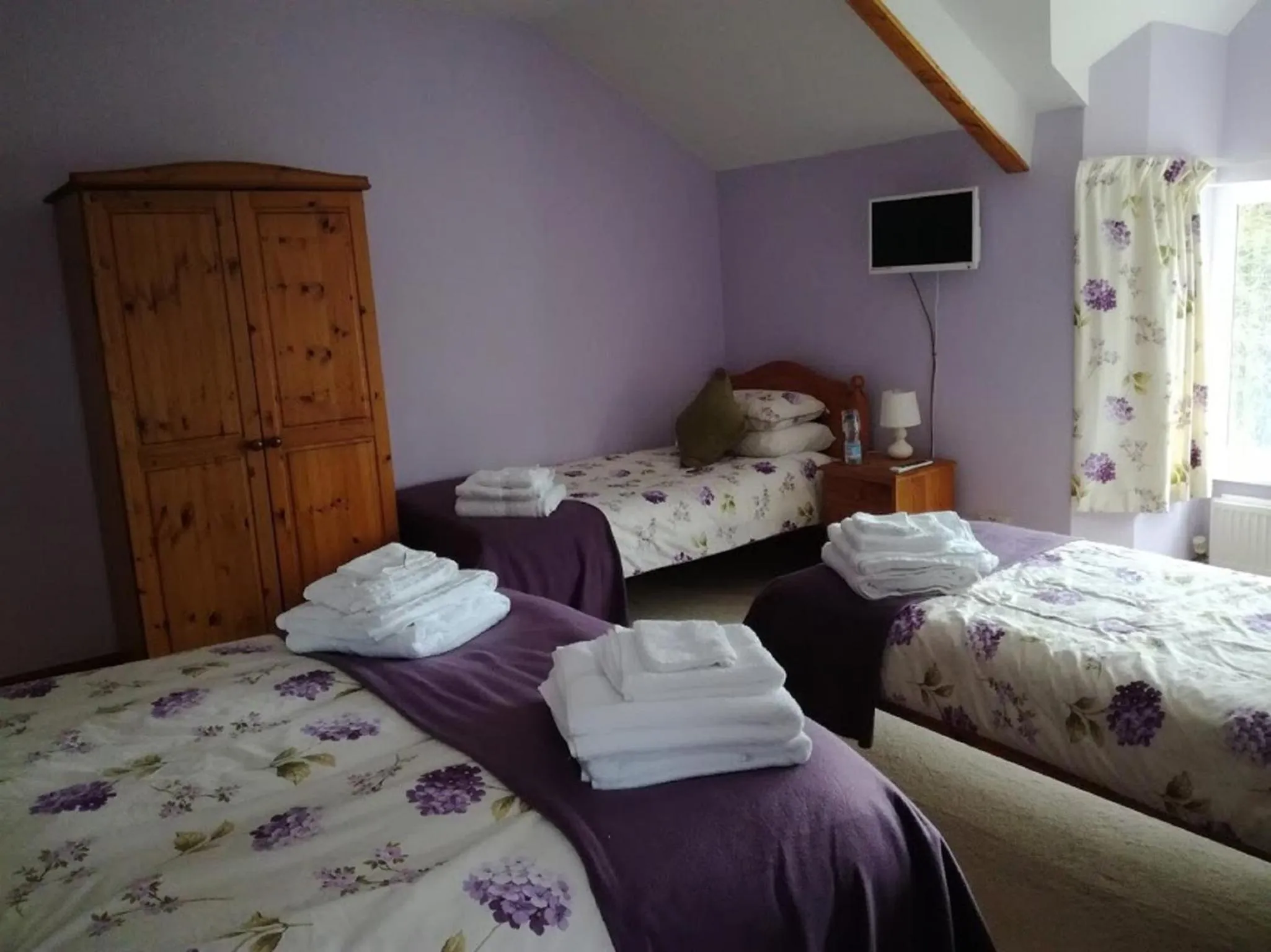 Bedroom, Bed in Ty Newydd