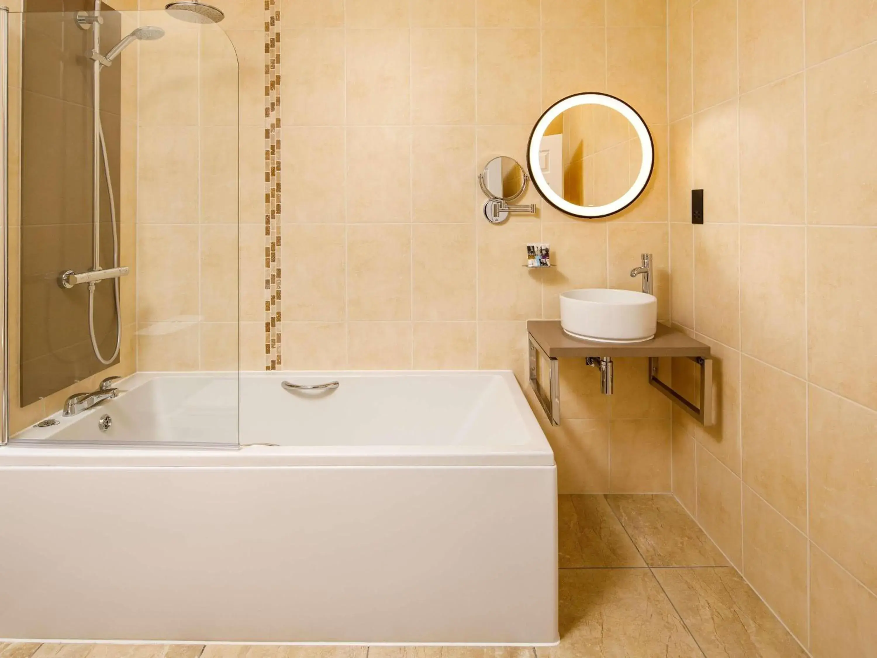 Classic Twin Room in Mercure Oxford Hawkwell House Hotel Classic Twin Room in Mercure Oxford Hawkwell House Hotel