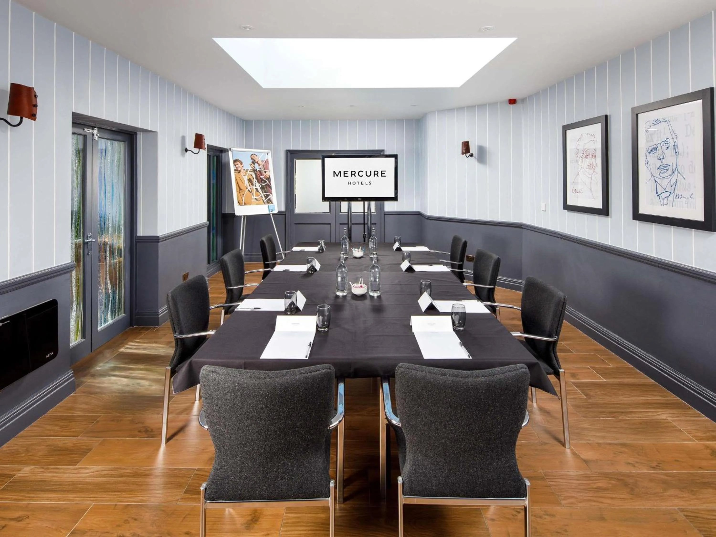 Meeting/conference room in Mercure Oxford Hawkwell House Hotel