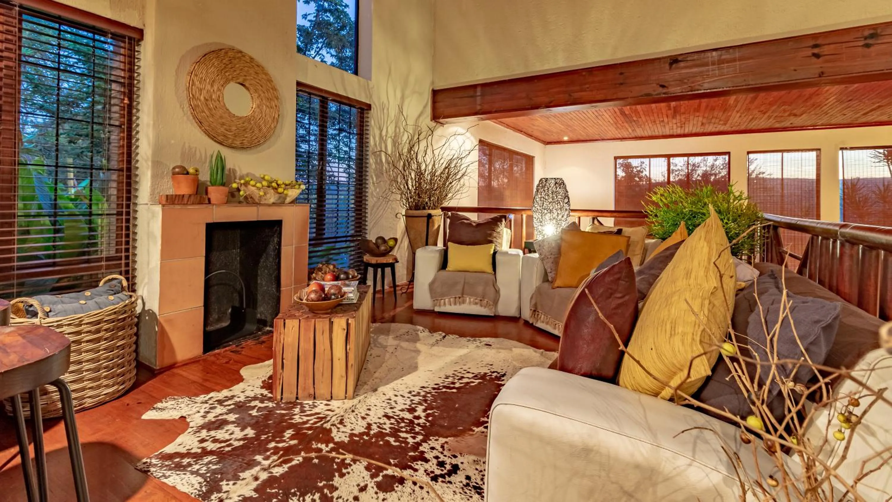 Living room in Ulwazi Rock Lodge