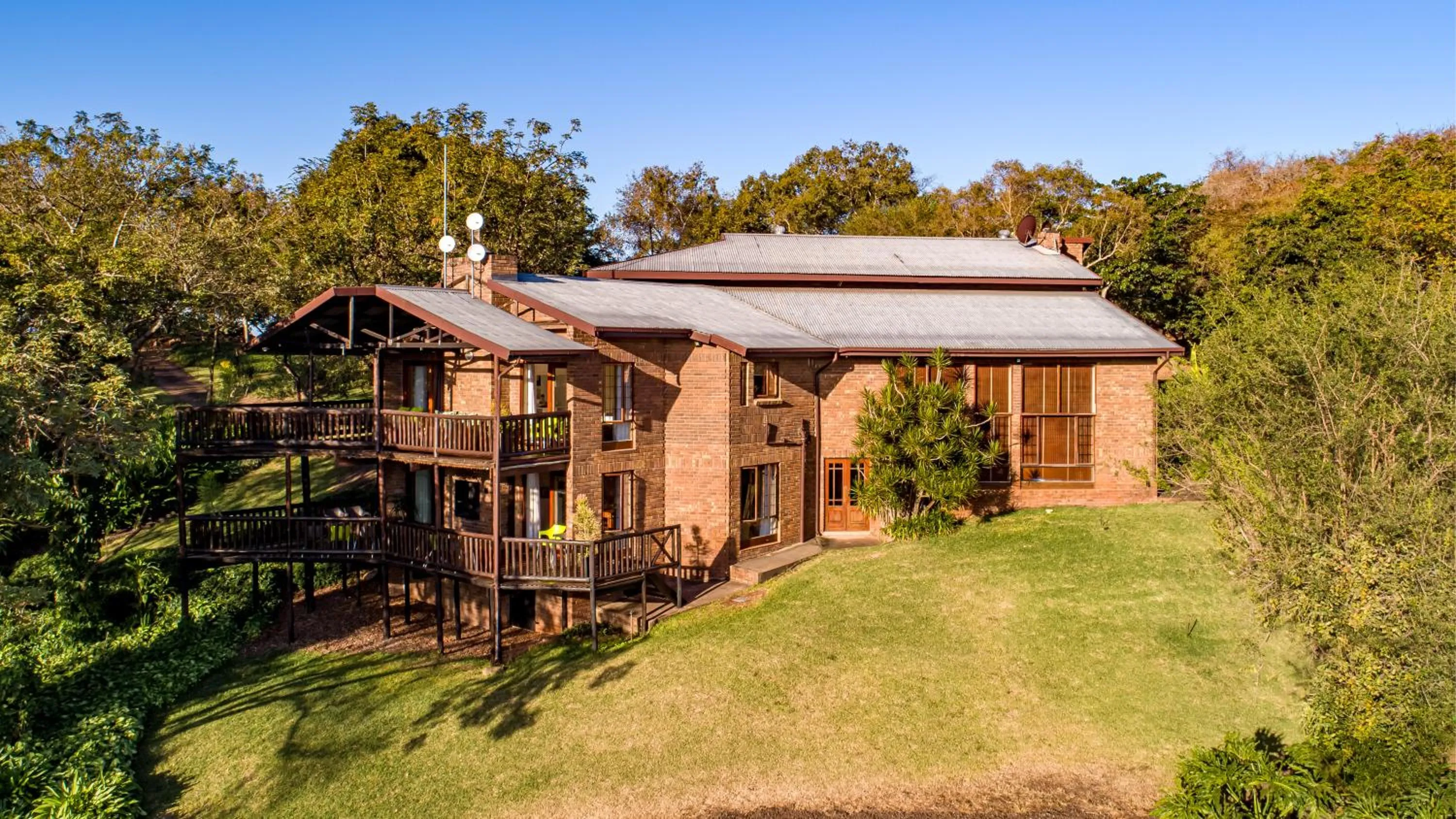Property building in Ulwazi Rock Lodge