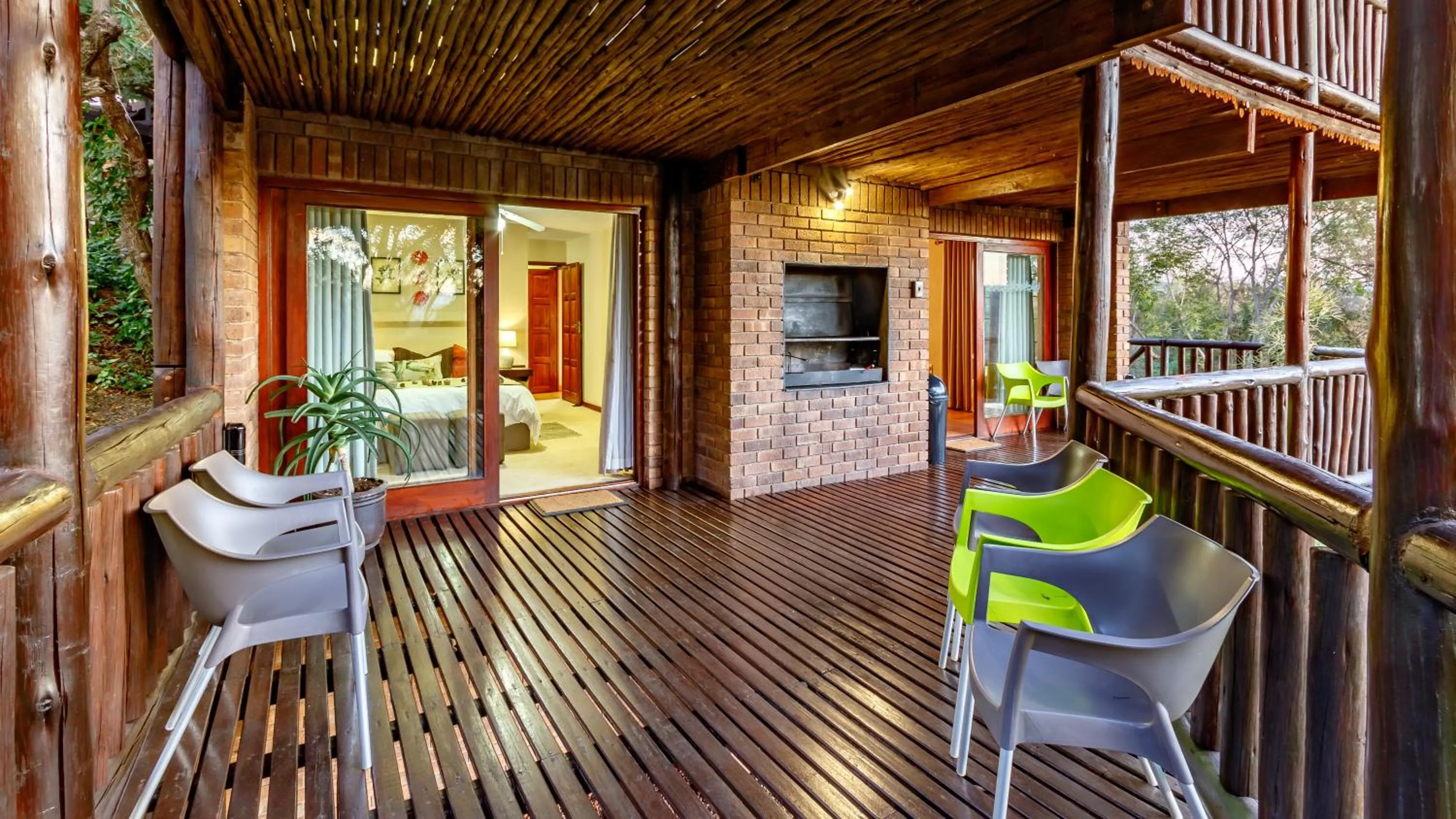 Garden in Ulwazi Rock Lodge