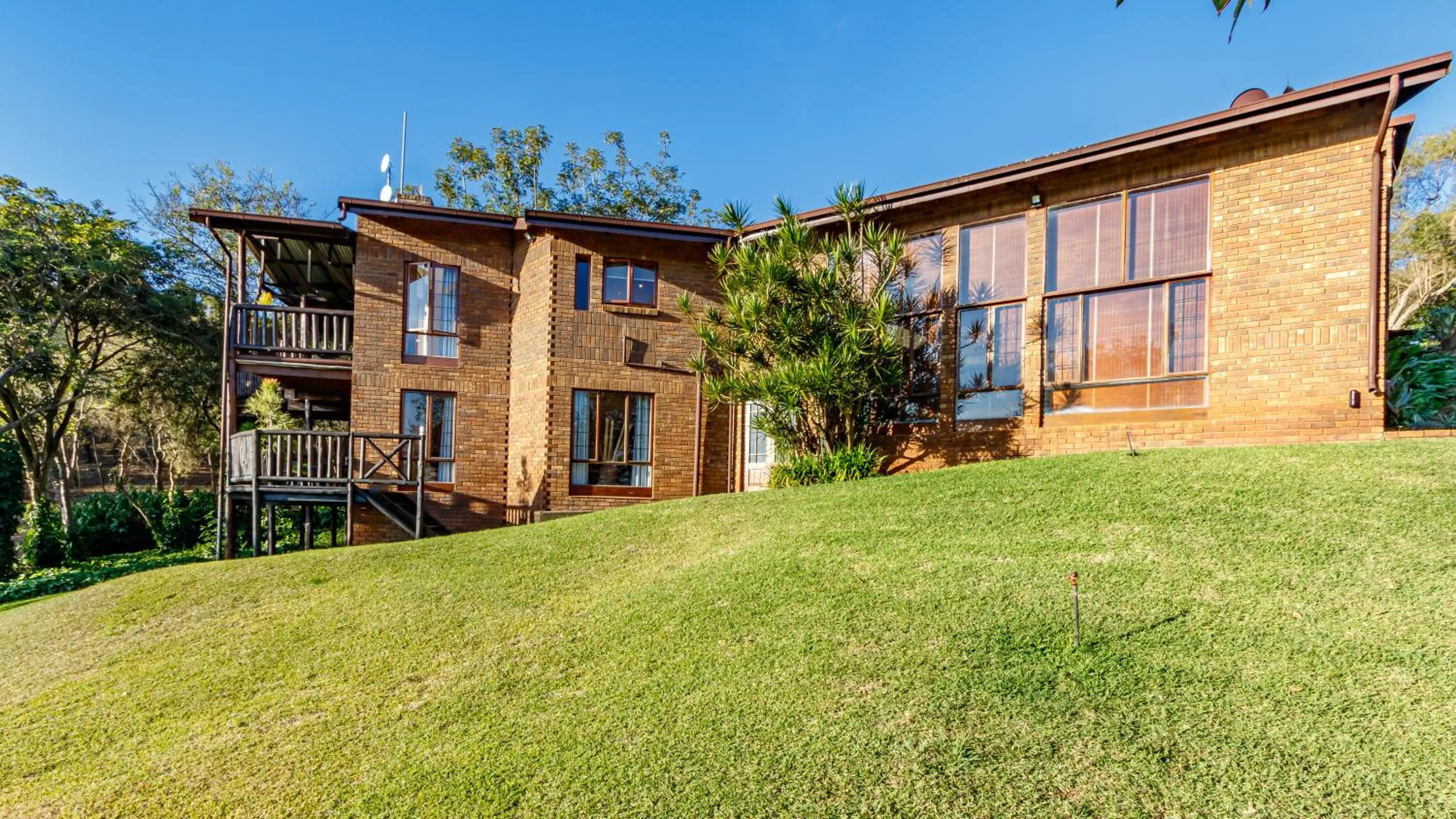 Property building in Ulwazi Rock Lodge