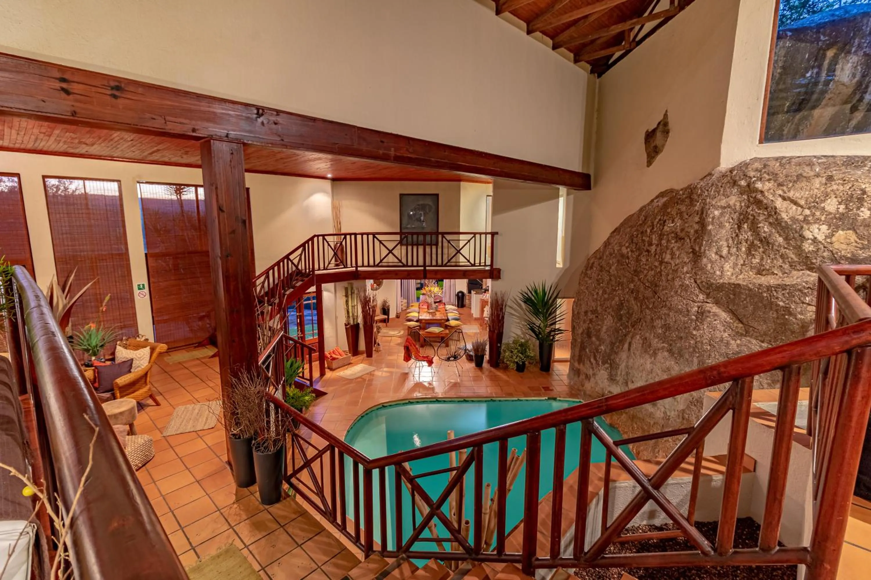 Living room in Ulwazi Rock Lodge