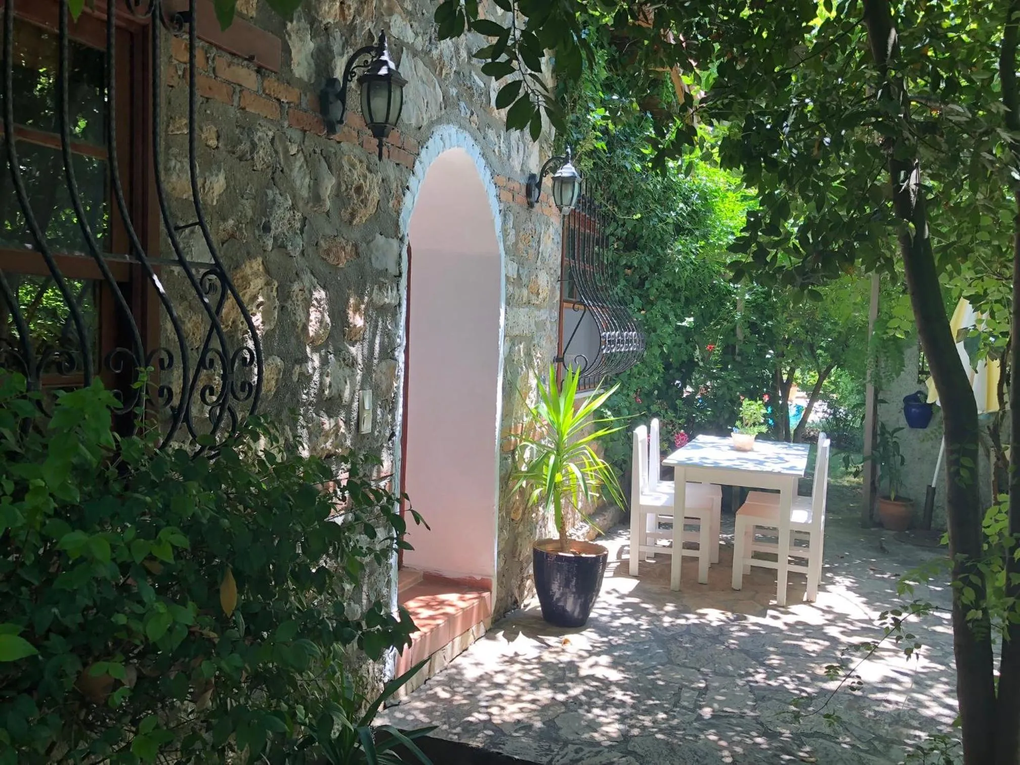 Two-Bedroom House in Fig Garden Cottages